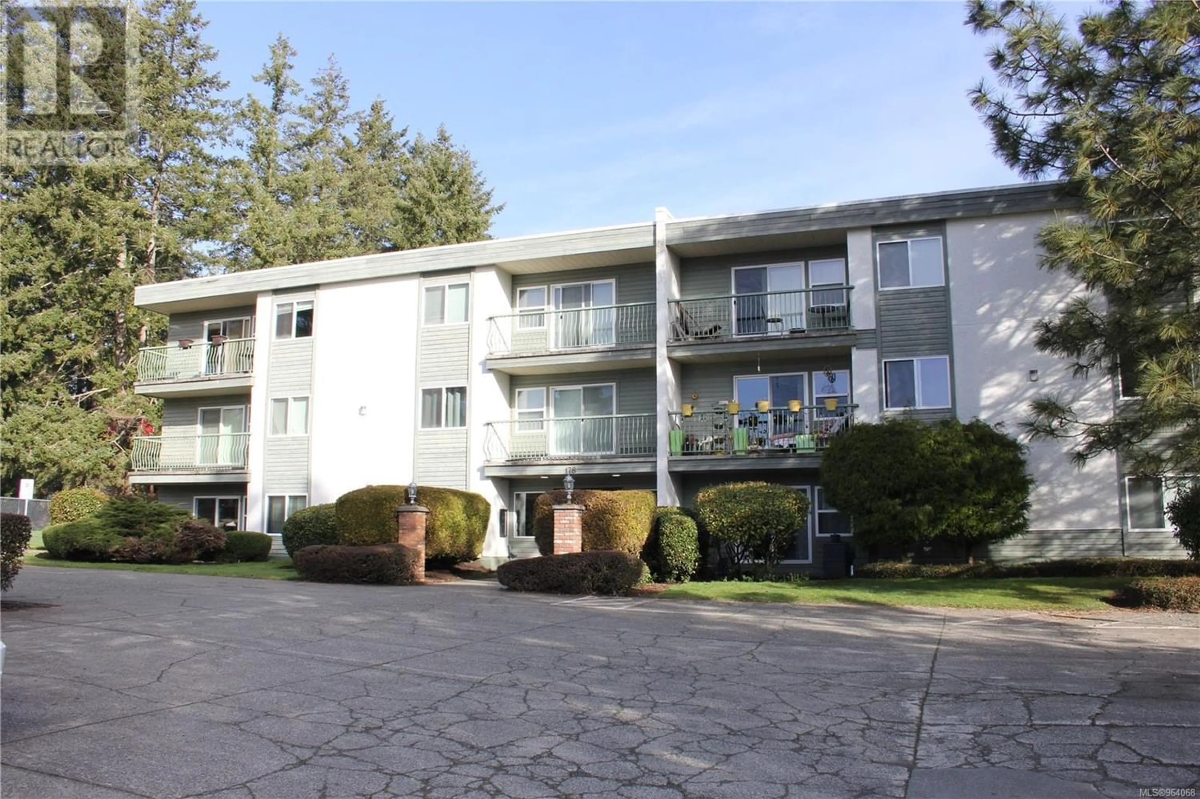 Living room for 303 178 Back Rd, Courtenay British Columbia V9N3W6