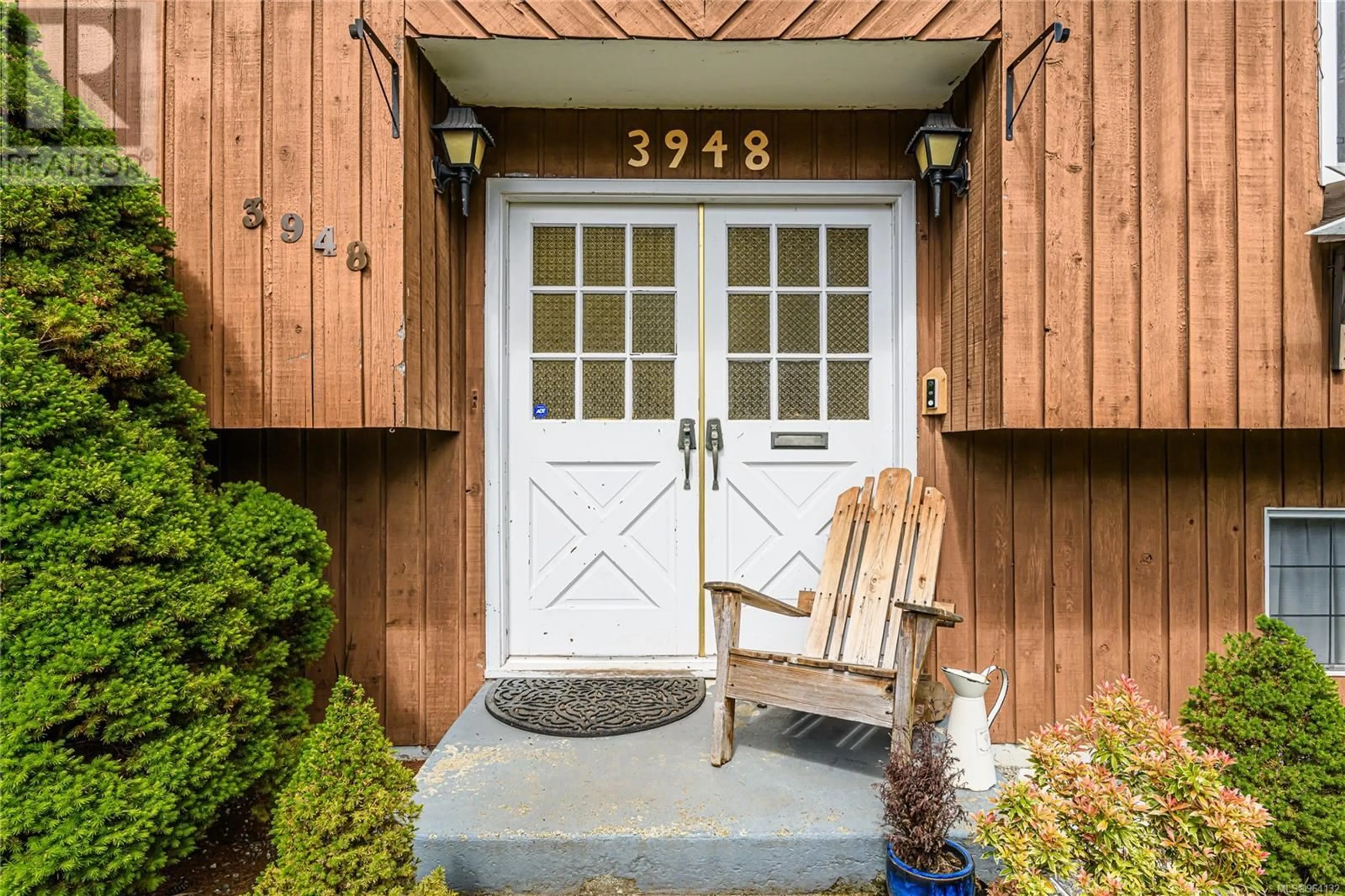 Indoor entryway for 3948 Macisaac Dr, Nanaimo British Columbia V9T2V3