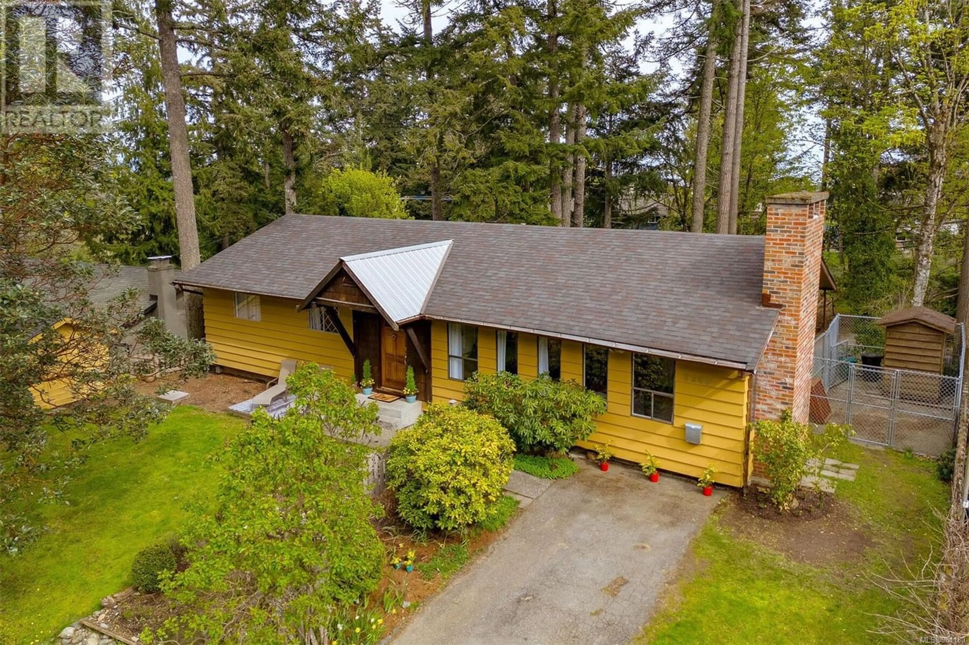 Cottage for 3340 Betula Pl, Colwood British Columbia V9C2N6