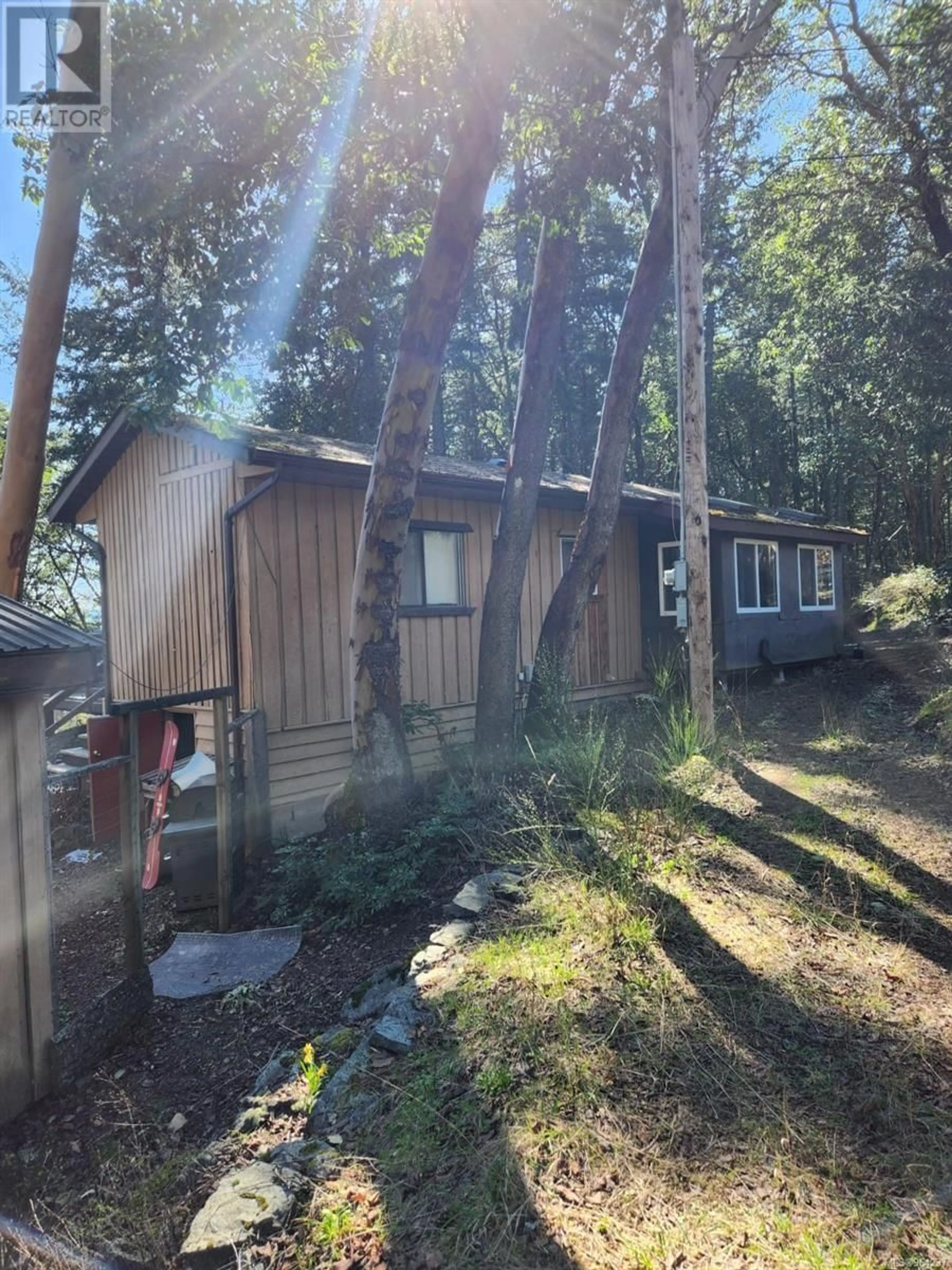 Frontside or backside of a home for 850 Trans Canada Hwy, Malahat British Columbia V0R2L0