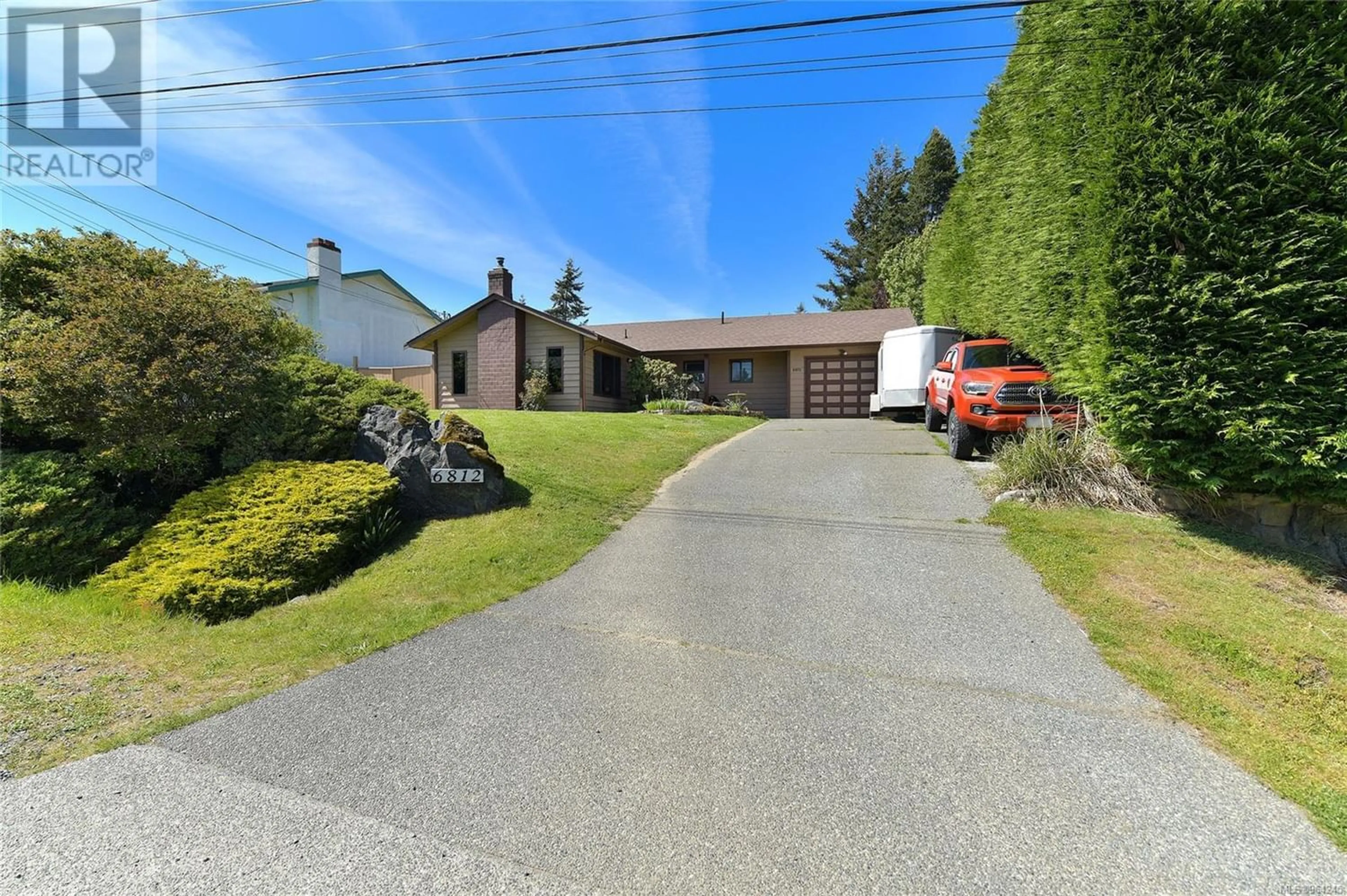 Frontside or backside of a home for 6812 Rhodonite Dr, Sooke British Columbia V9Z0H7