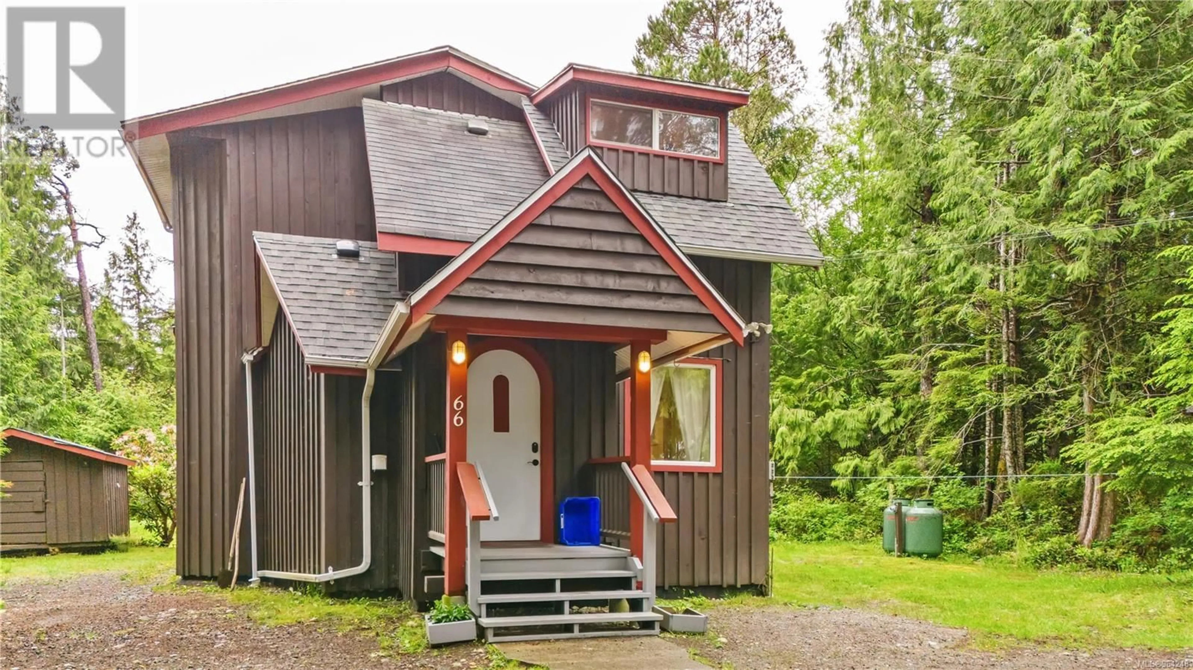 Cottage for 66 Sutton Rd, Ucluelet British Columbia V0R3A0