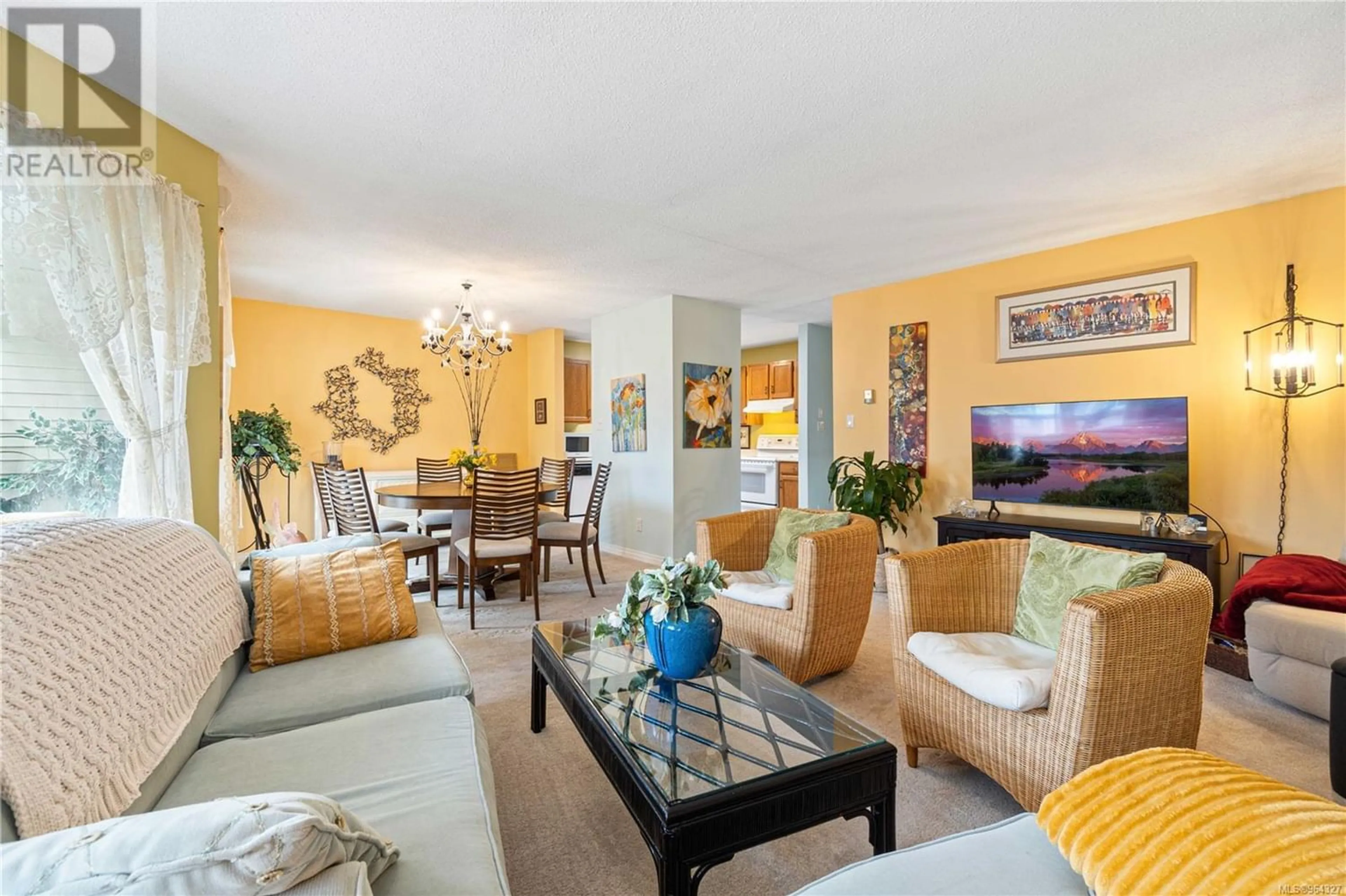 Living room for 401 225 Cypress St, Nanaimo British Columbia V9S5P2