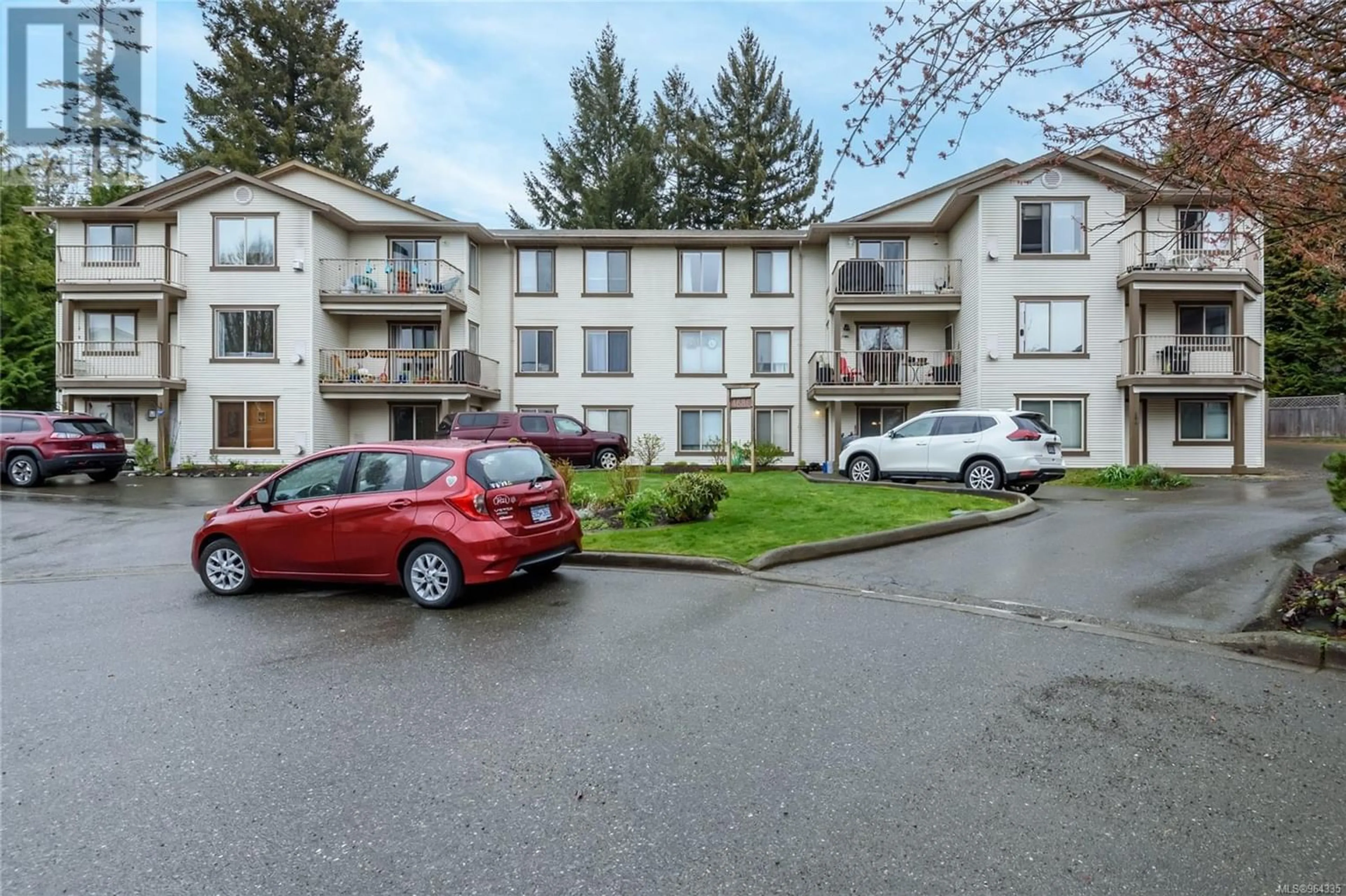 A pic from exterior of the house or condo for 204 4686 Alderwood Pl, Courtenay British Columbia V9N9A1