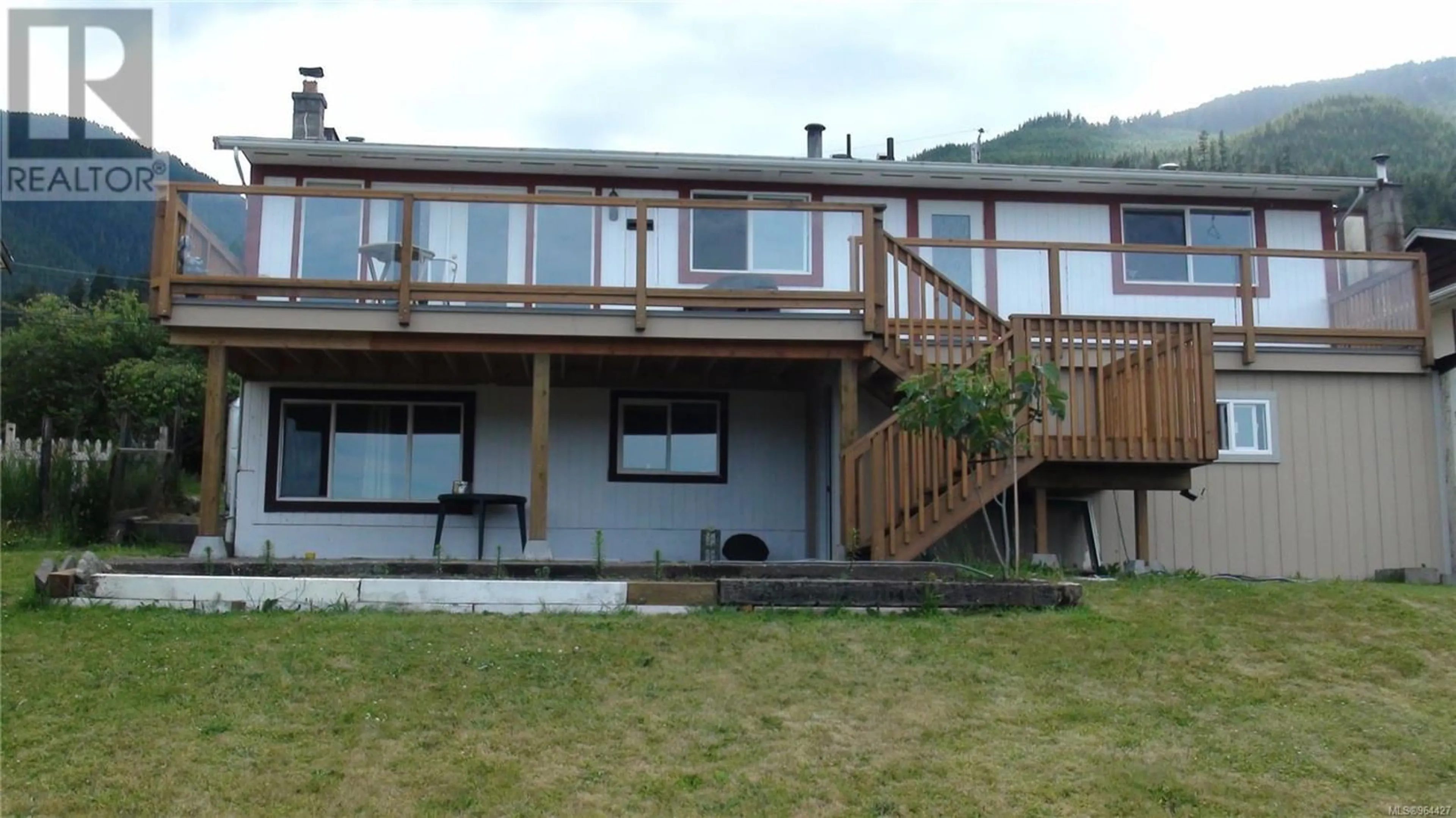 Frontside or backside of a home for 111 Seaview St, Sayward British Columbia V0P1R0