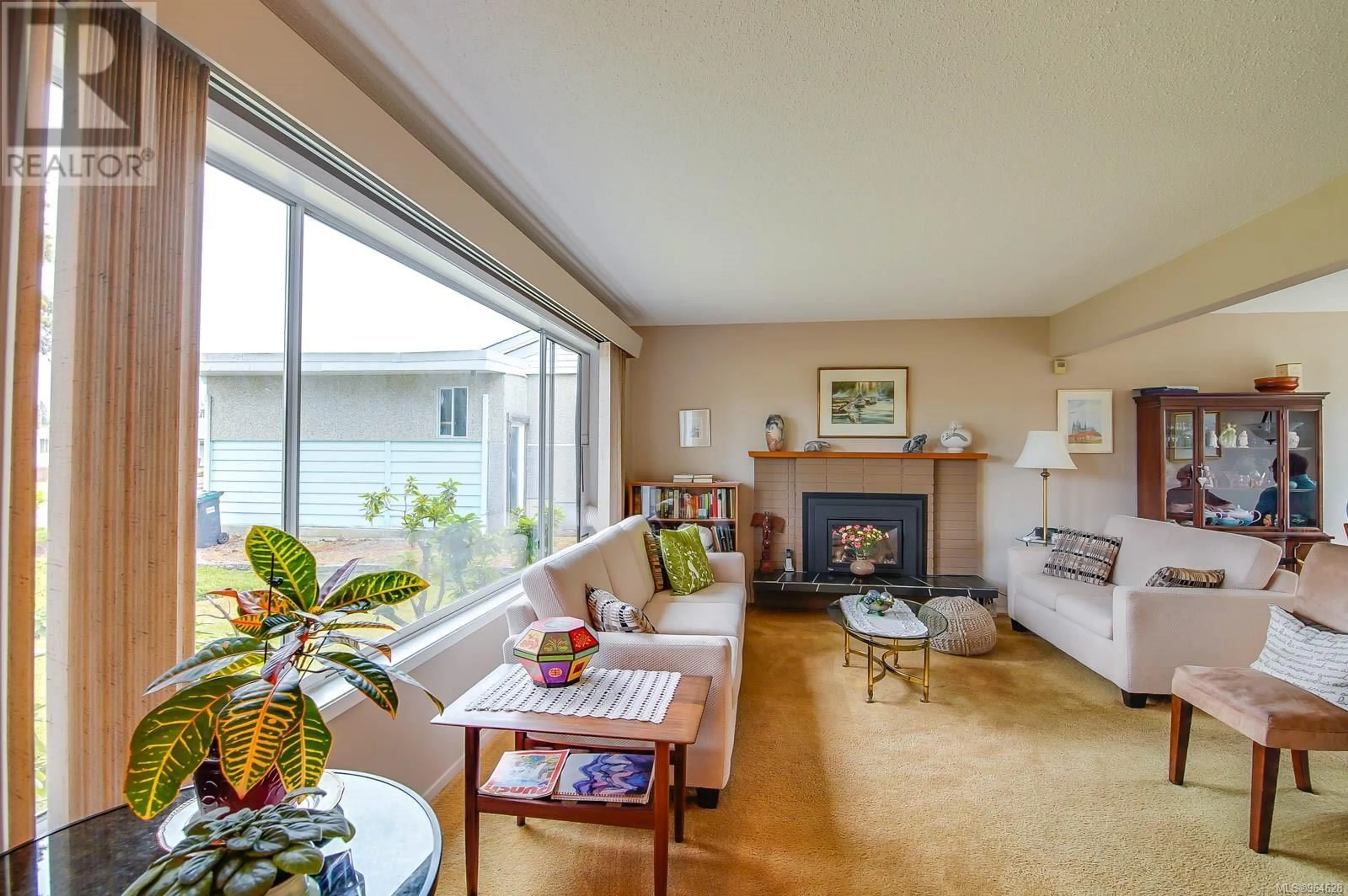 Living room for 4413 8th Ave, Port Alberni British Columbia V9Y4S6