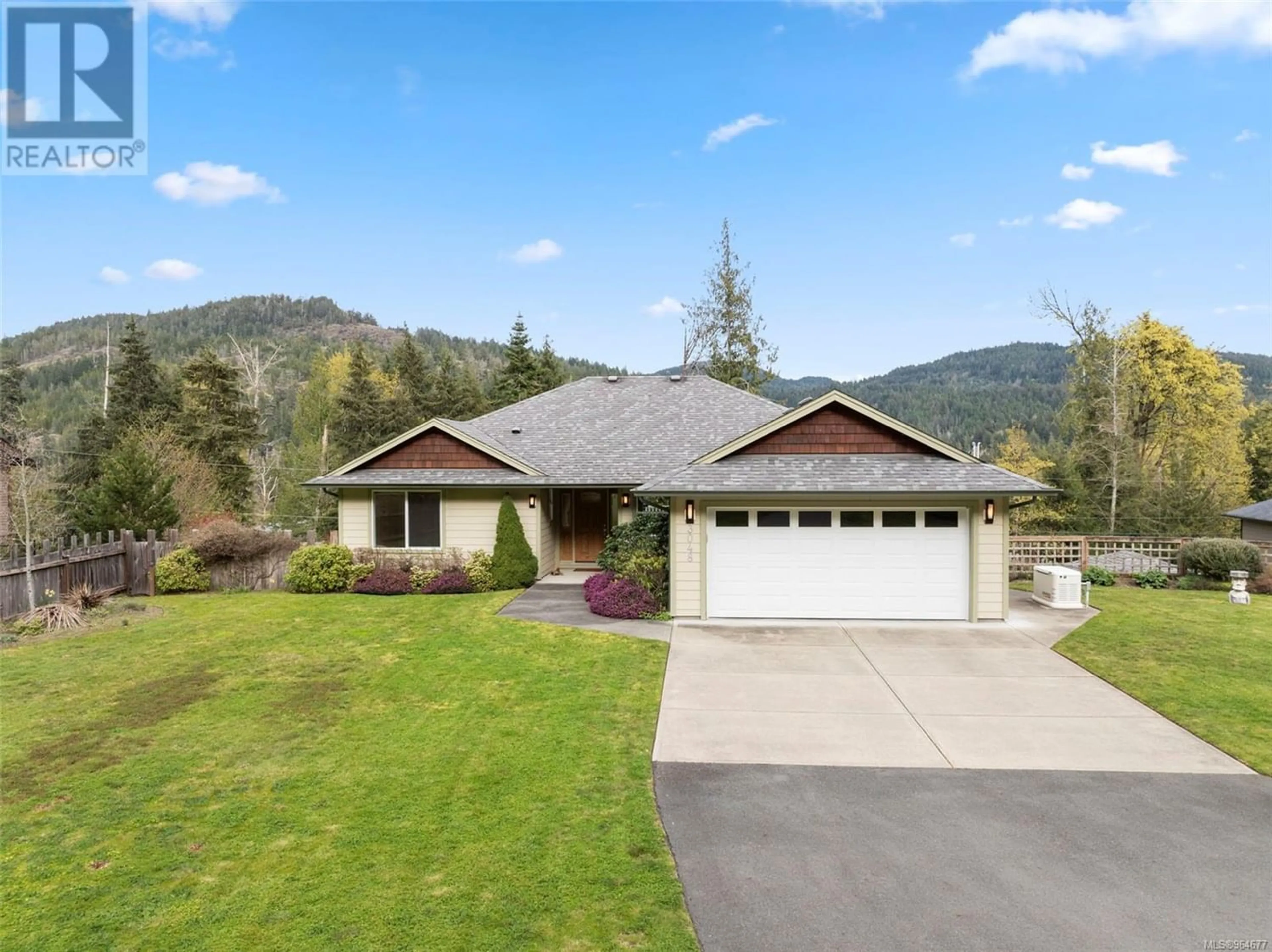 Frontside or backside of a home for 3048 Phillips Rd, Sooke British Columbia V9Z1K7