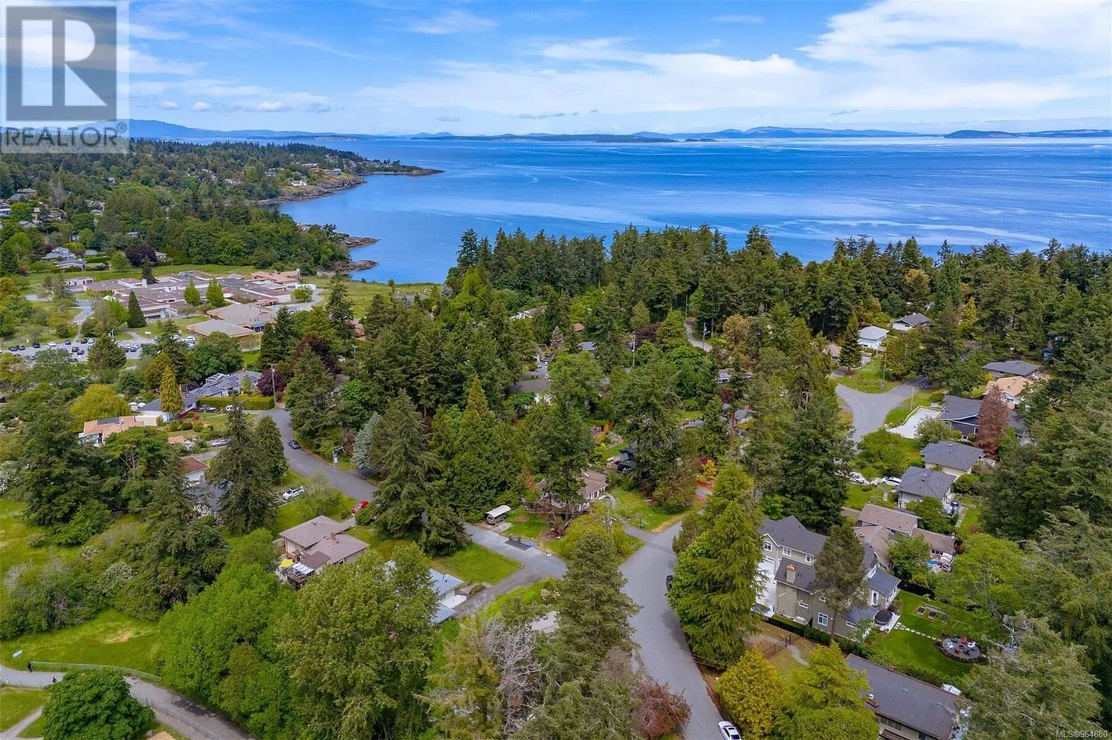 Lakeview for 3990 Haro Rd, Saanich British Columbia V8N4A9