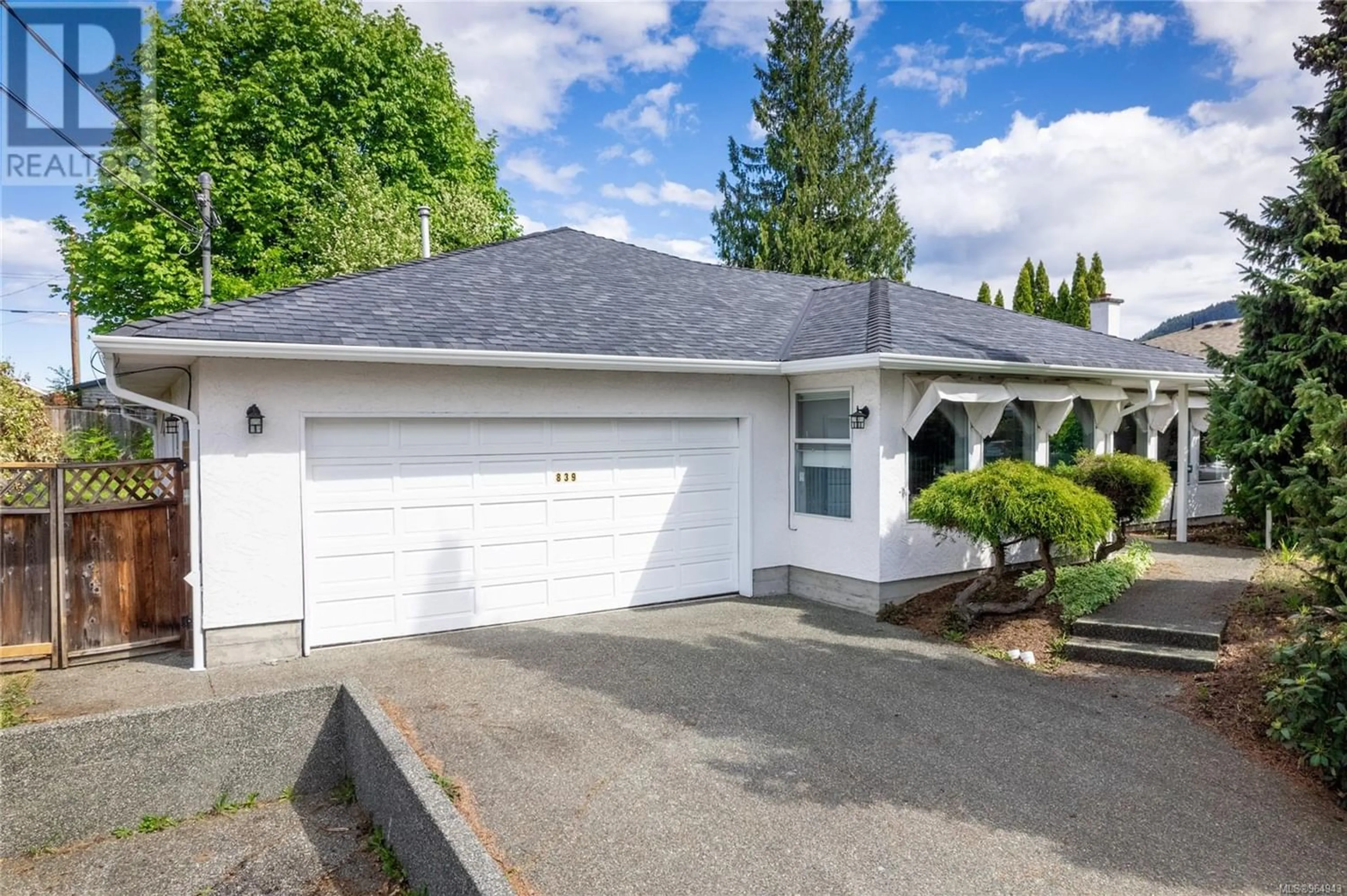 Frontside or backside of a home for 839 Cameron Way, Ladysmith British Columbia V9G1N3