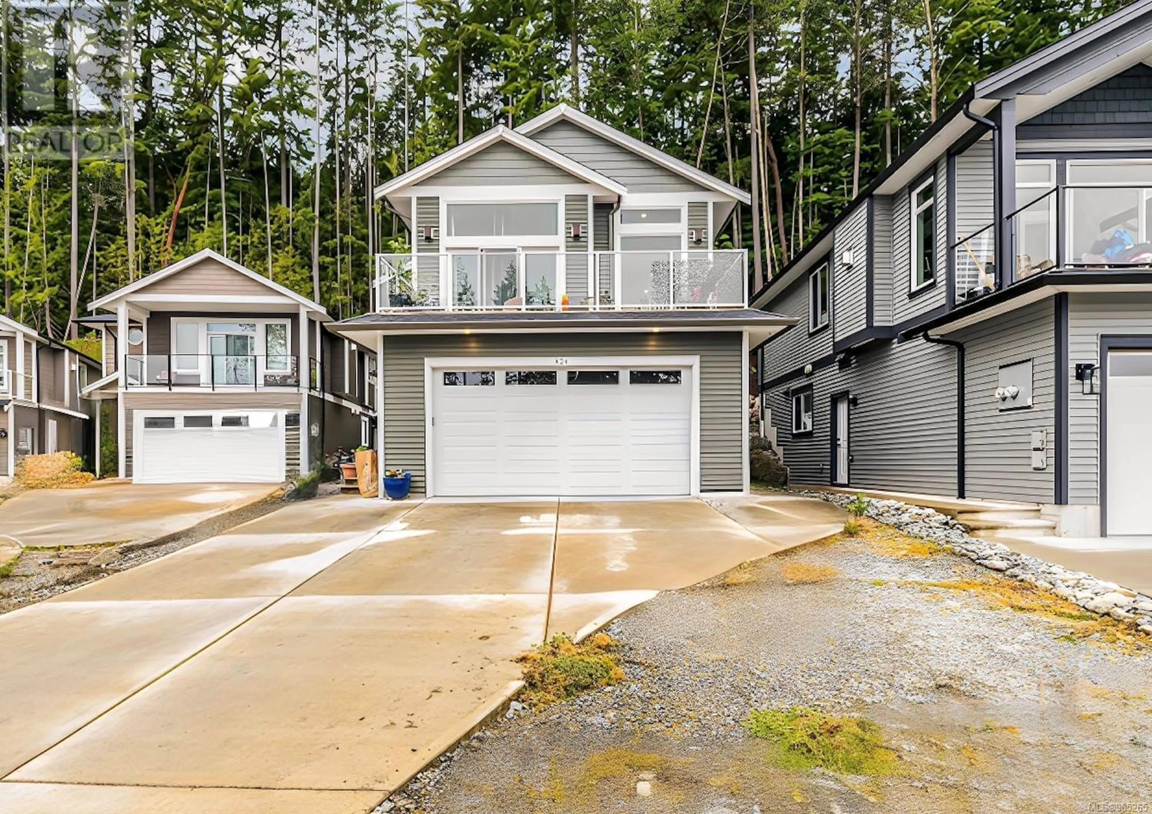 Frontside or backside of a home for 924 Craig Rd, Ladysmith British Columbia V9G2C4