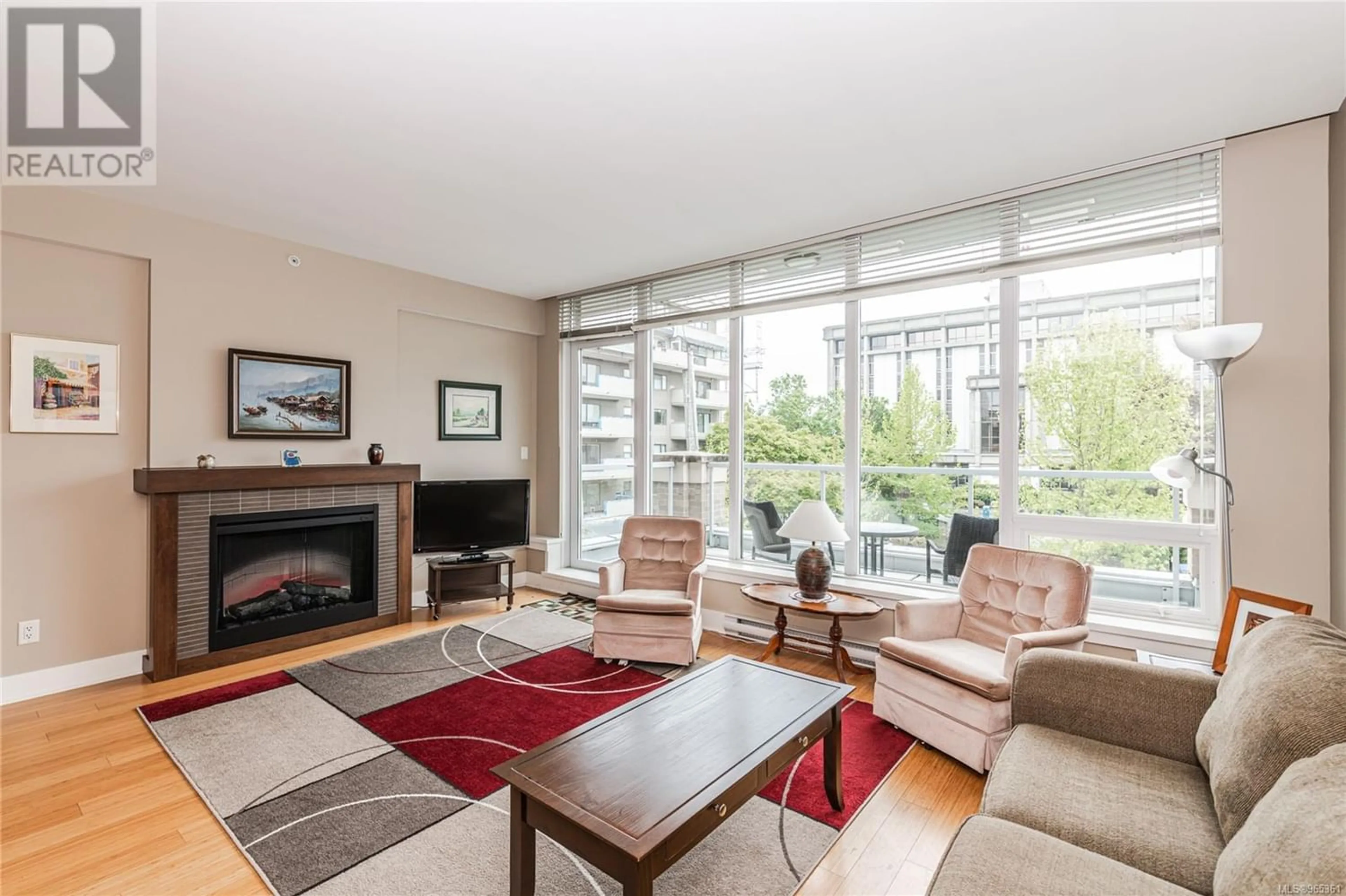 Living room for 601 828 Rupert Terr, Victoria British Columbia V8W0A7