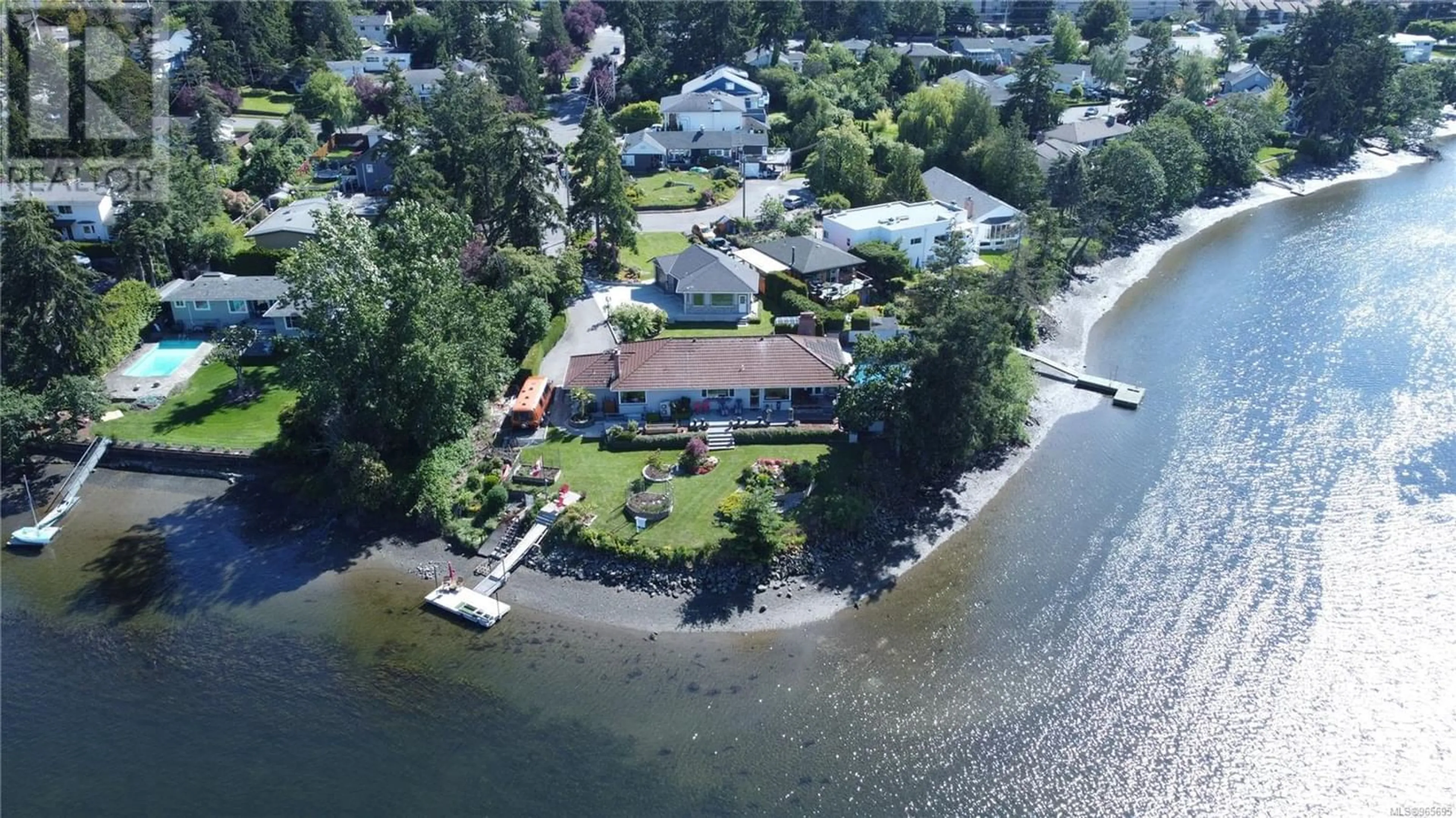 Lakeview for 10 Phillion Pl, Esquimalt British Columbia V9A4H9