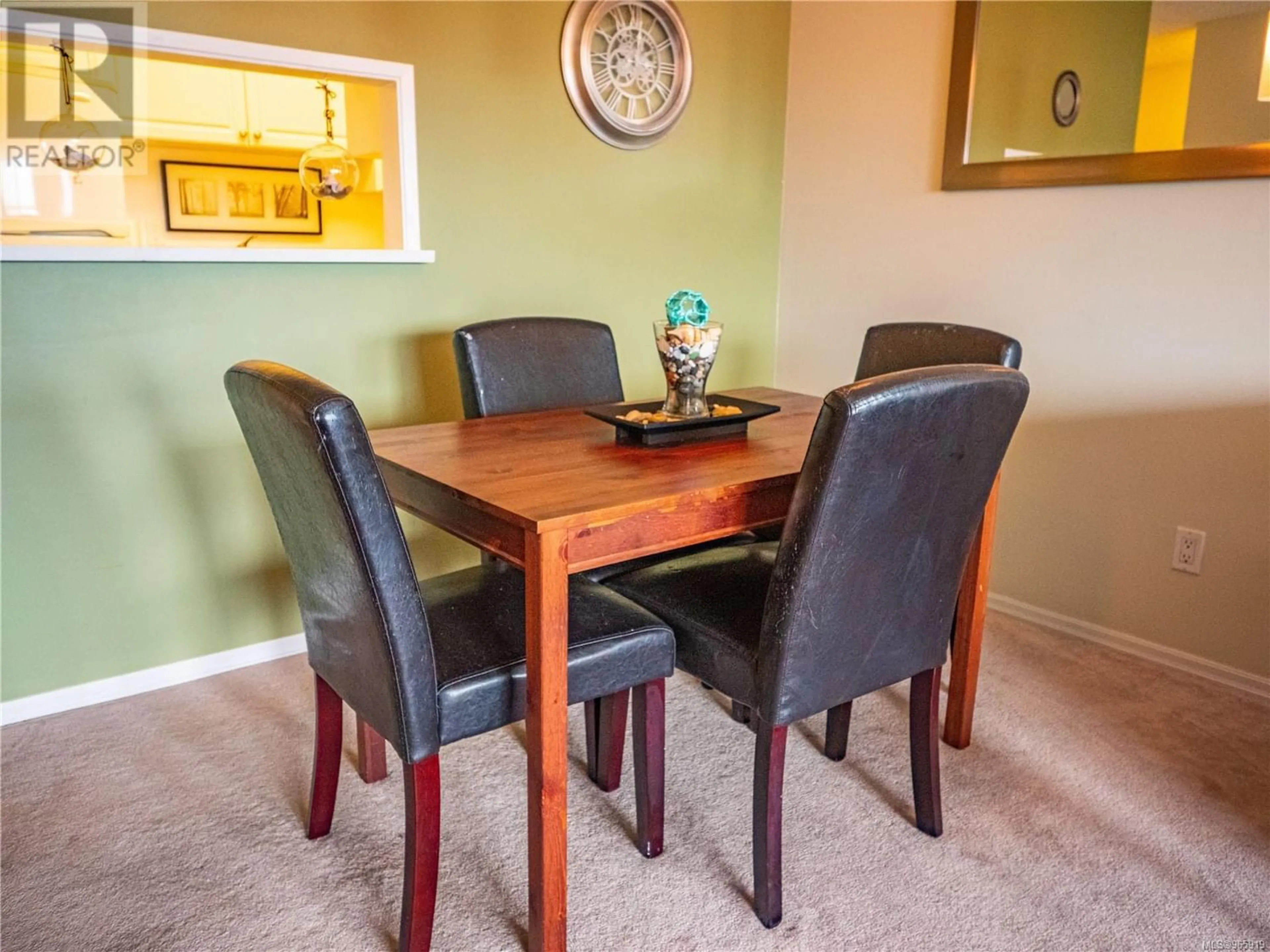 Dining room for 202 250 Hemlock St, Ucluelet British Columbia V0R3A0