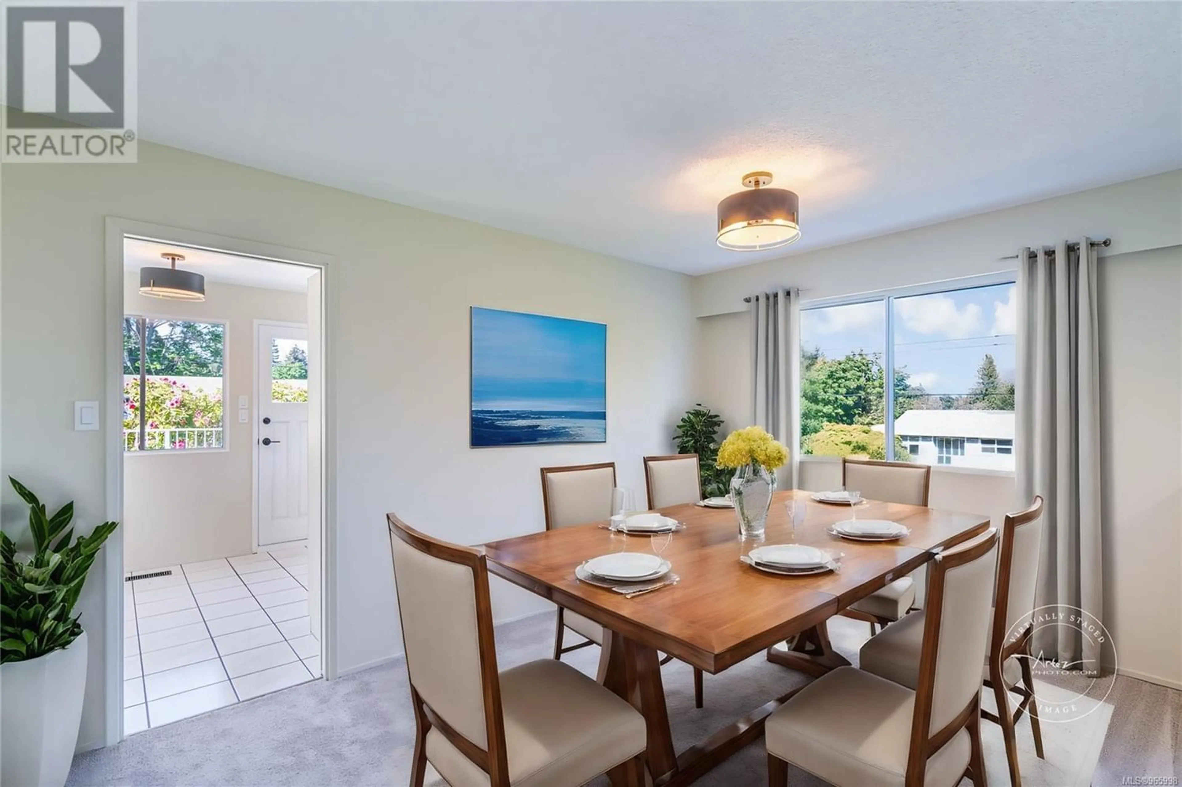 Dining room for 3261 Fairway Cres, Nanaimo British Columbia V9T3A9