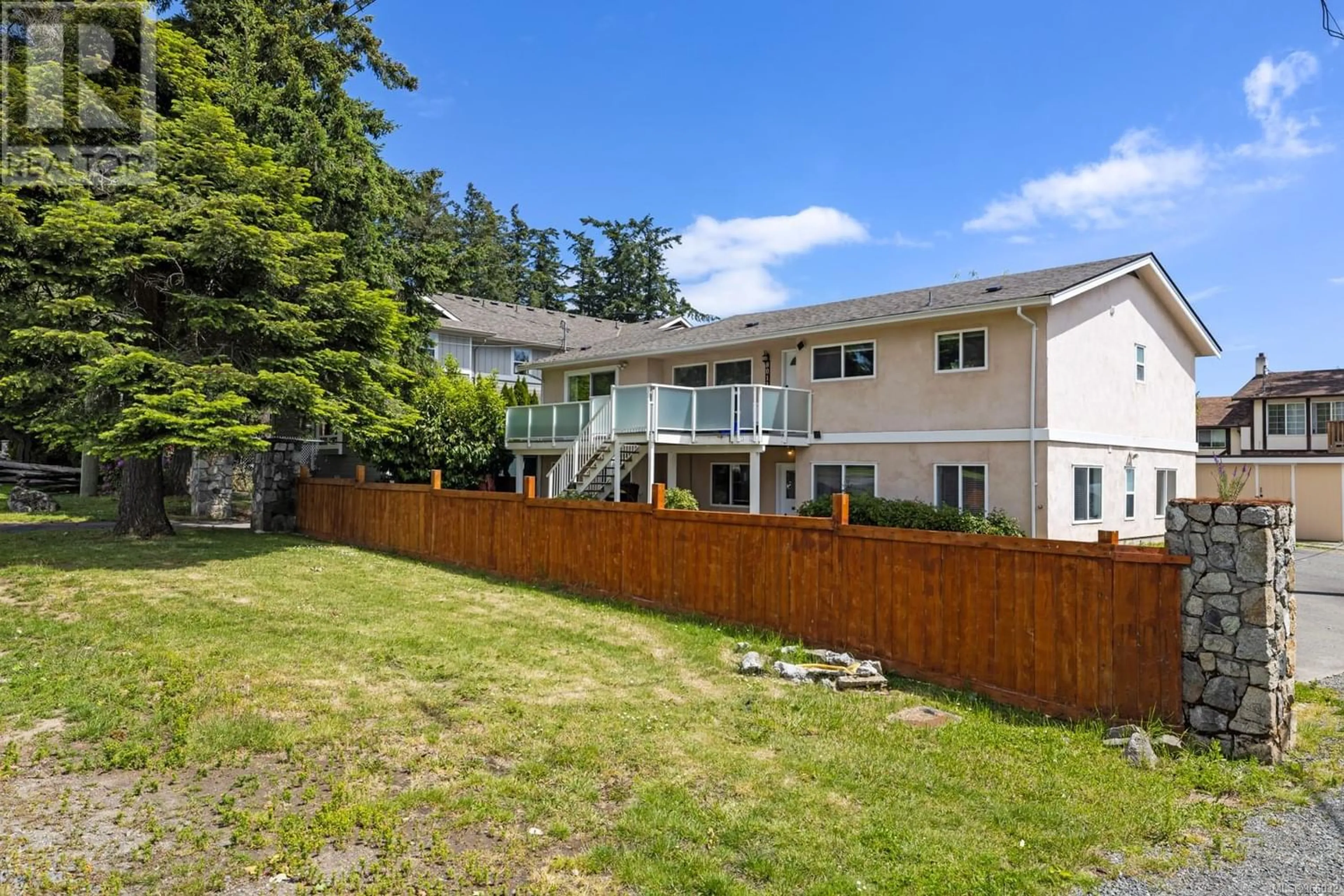 Fenced yard for 8011 East Saanich Rd, Central Saanich British Columbia V8M1K1