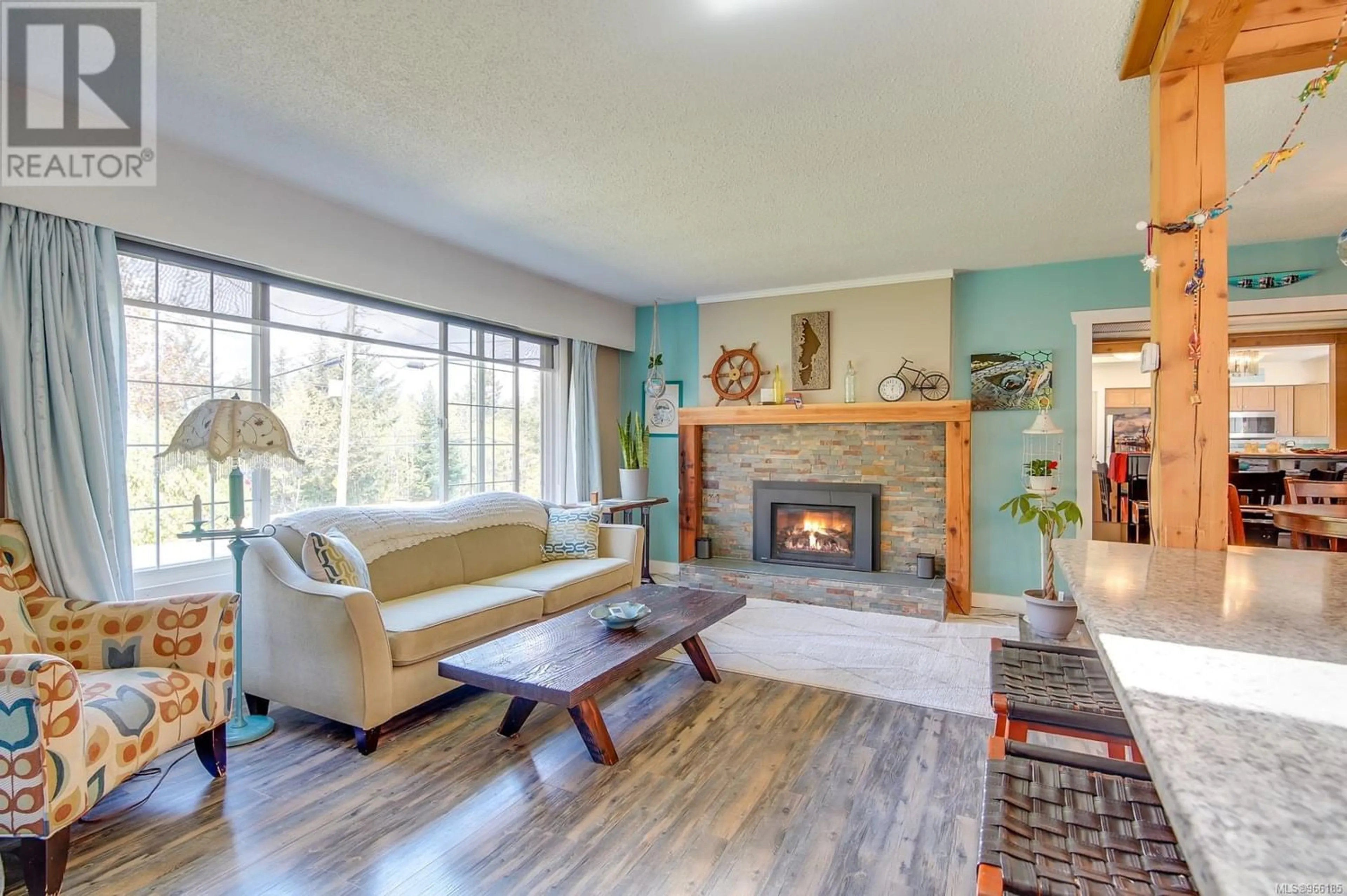 Living room for 2296 Cameron Dr, Port Alberni British Columbia V9Y1A9