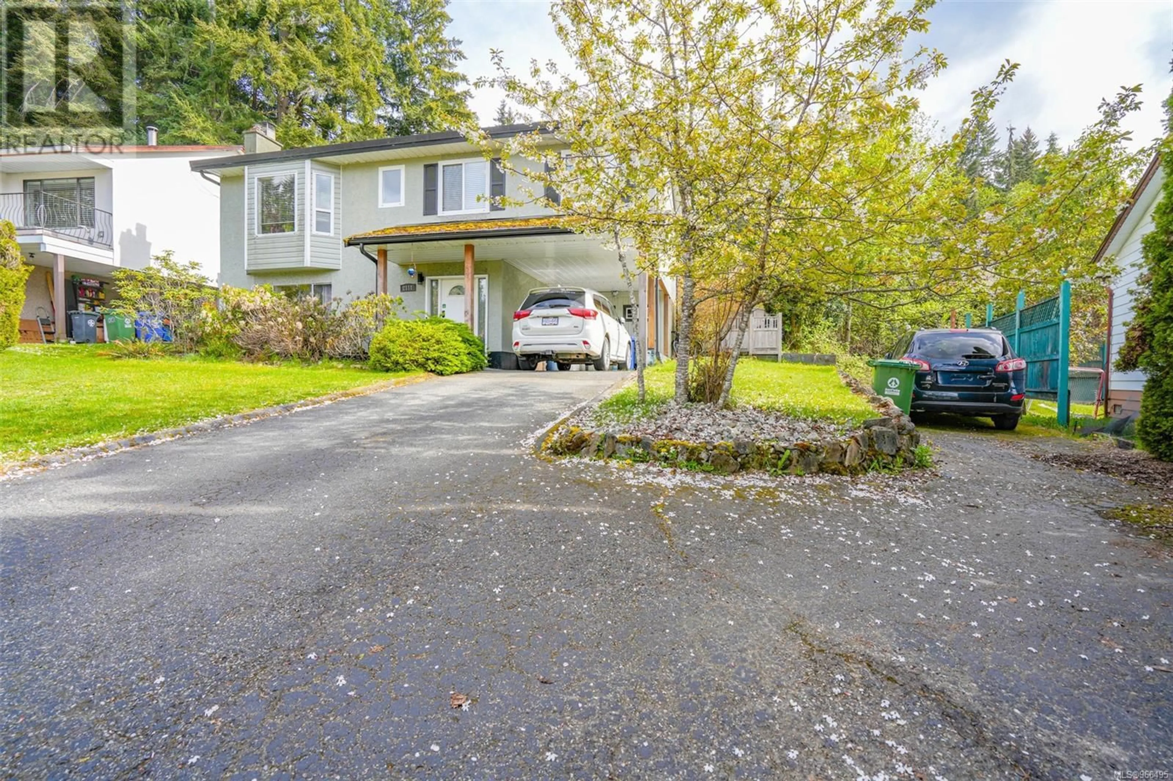 Frontside or backside of a home for 2118 Motion Dr, Port Alberni British Columbia V9Y1B3