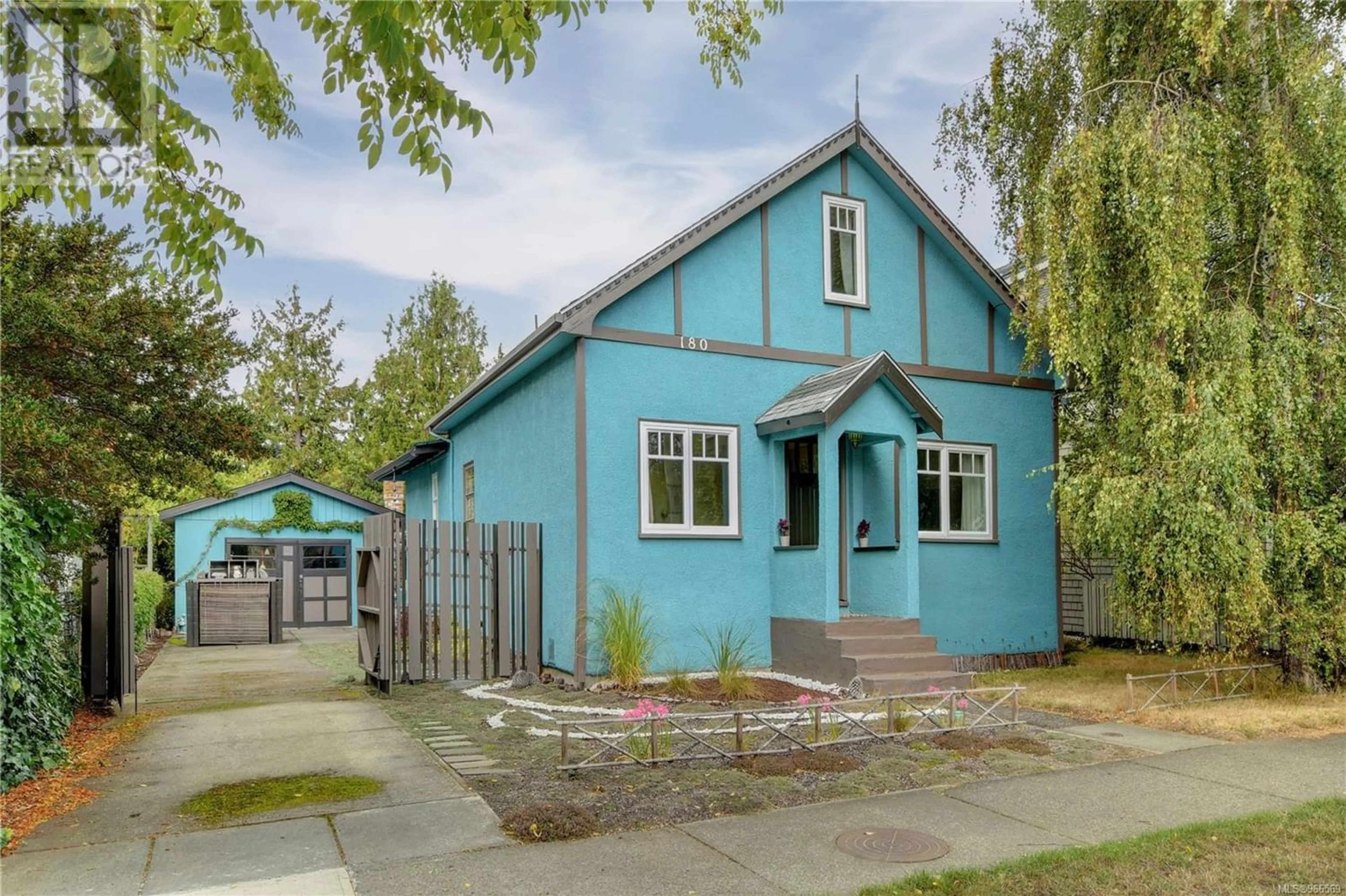 Frontside or backside of a home for 180 Joseph St, Victoria British Columbia V8S3H5