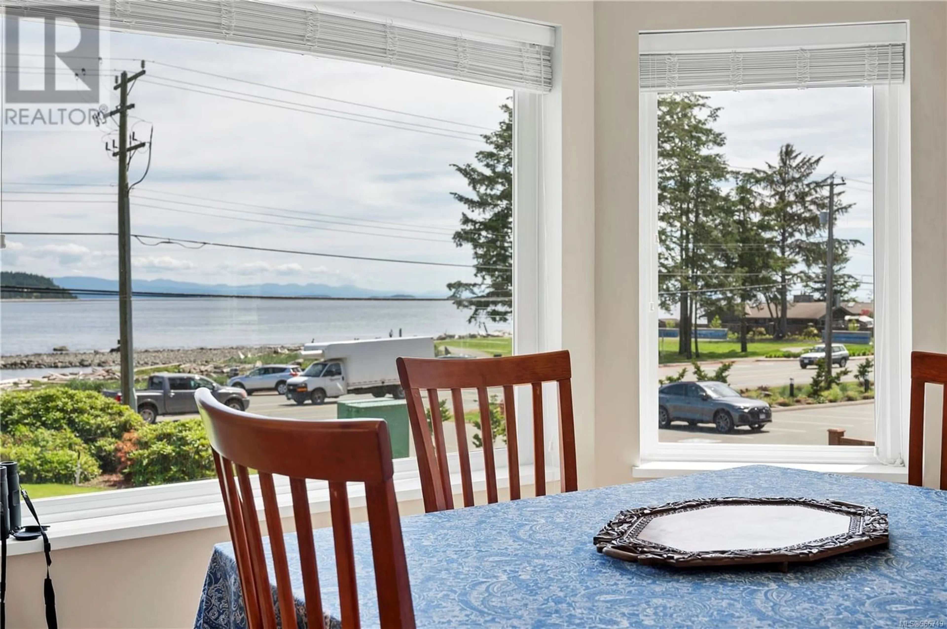 Dining room for 203B 670 Island Hwy, Campbell River British Columbia V9W1A6