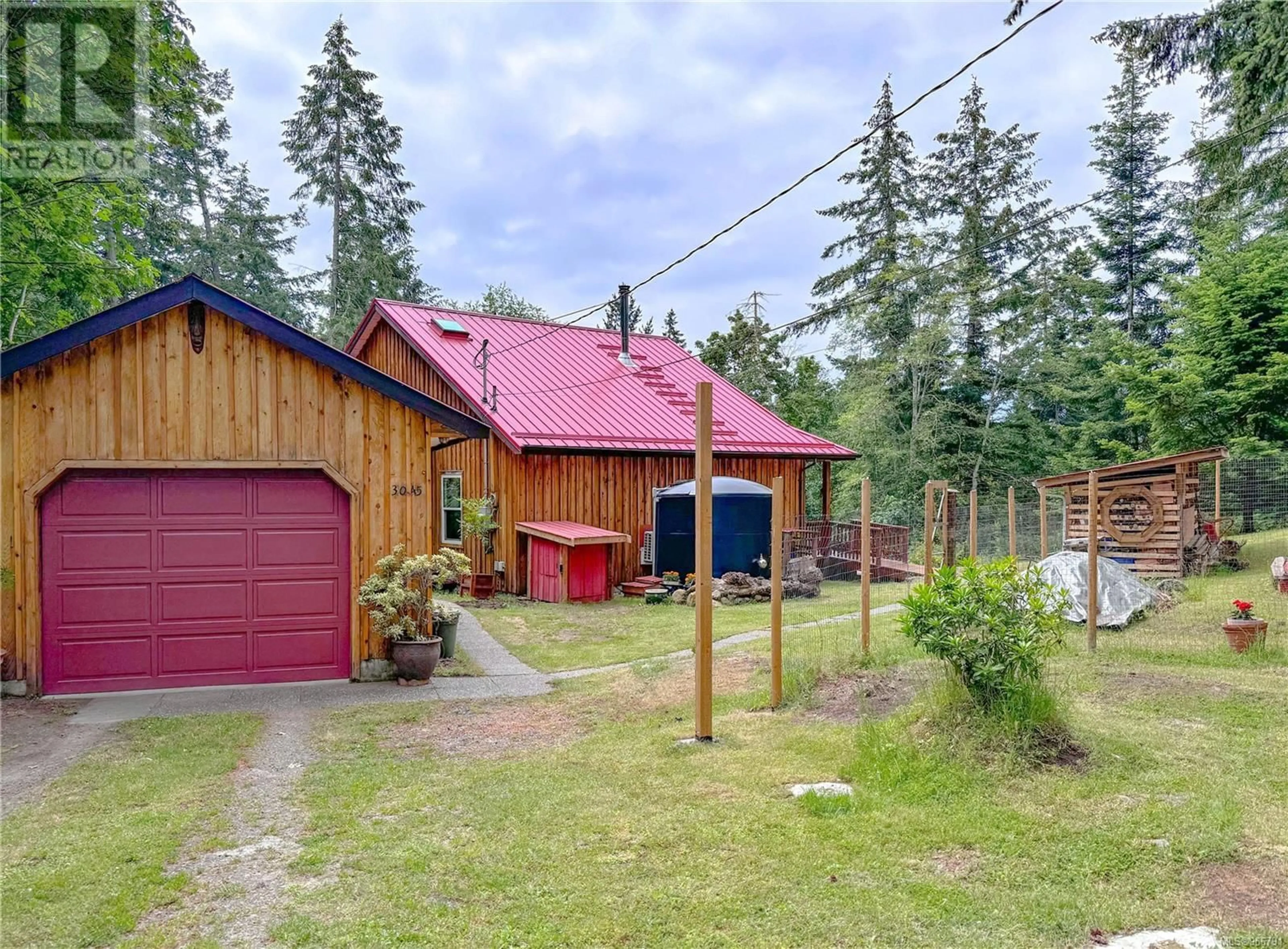 Cottage for 3045 Mander Rd, Gabriola Island British Columbia V0R1X7