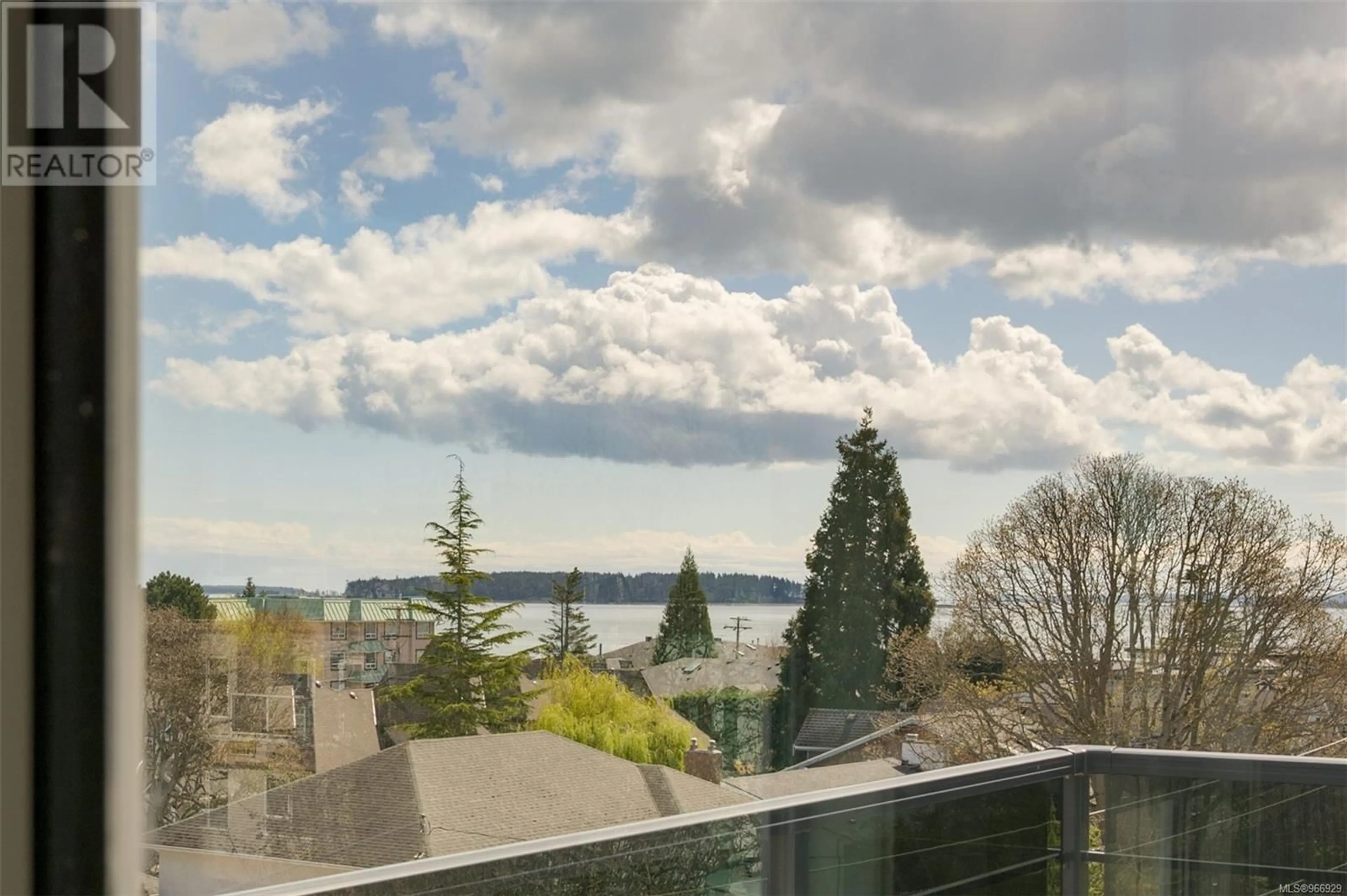 Lakeview for 401 9716 Third St, Sidney British Columbia V8L3A2