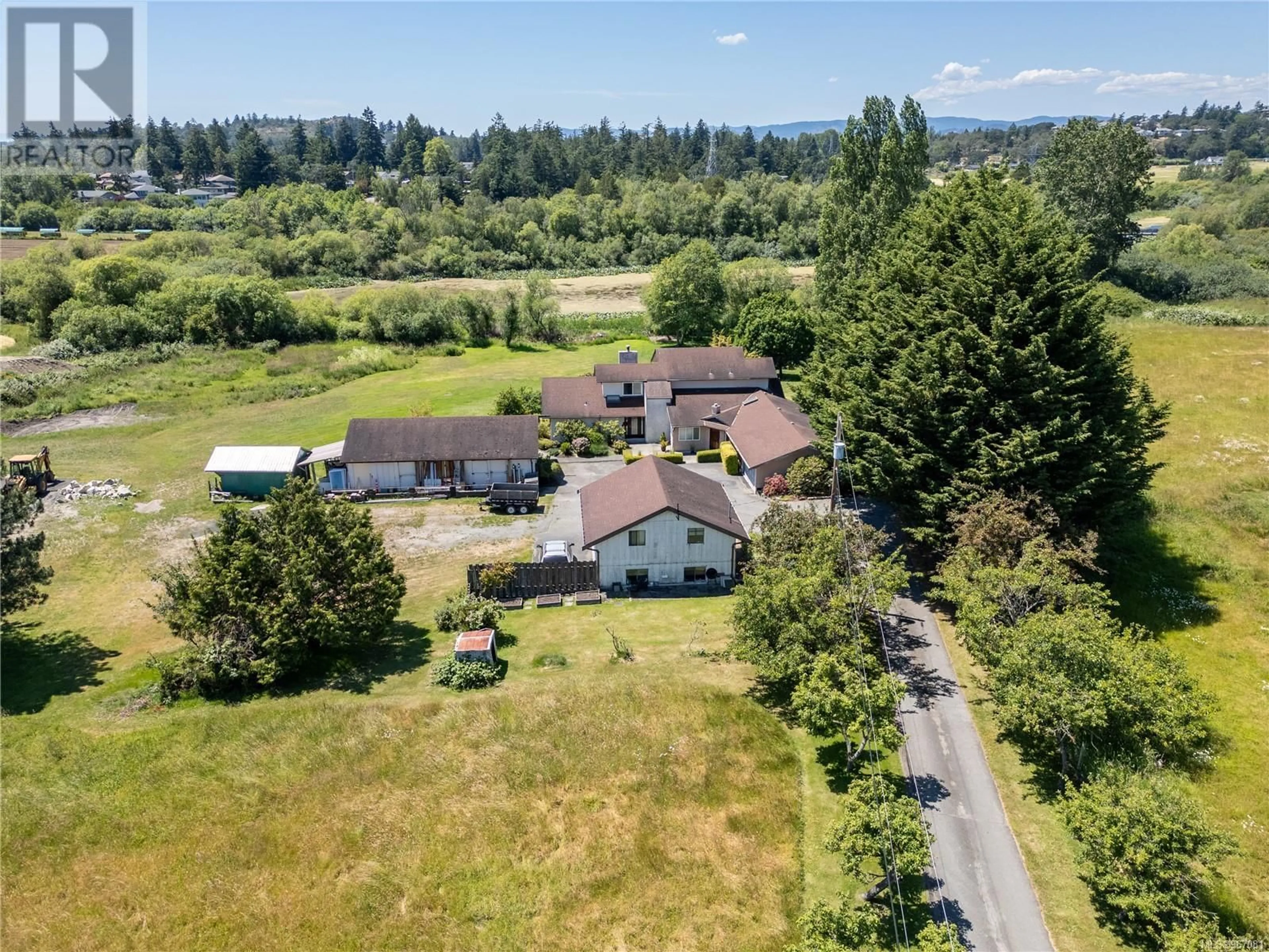 Frontside or backside of a home for 4220 Blenkinsop Rd, Saanich British Columbia V8X2C4