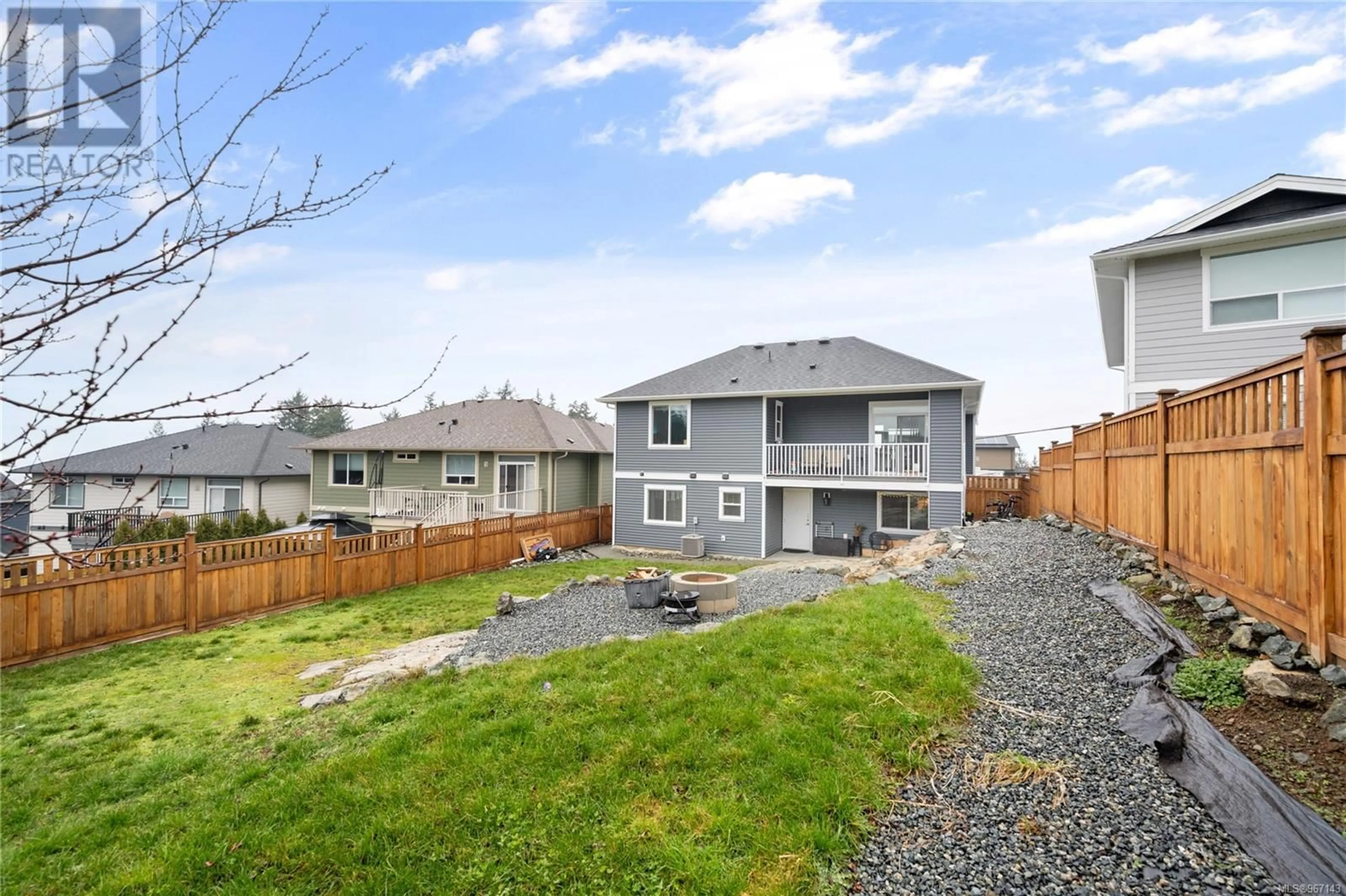 Fenced yard for 1363 College Dr, Nanaimo British Columbia V9R1M5