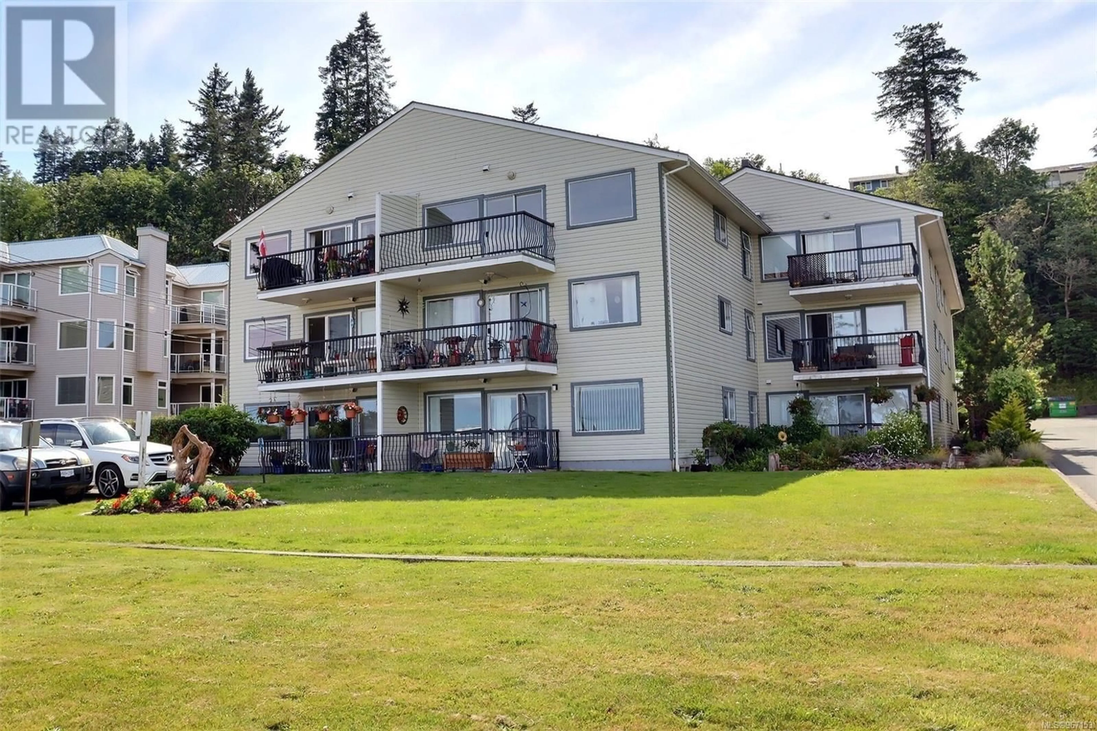 A pic from exterior of the house or condo for 310 622 Island Hwy S, Campbell River British Columbia V9W1A6