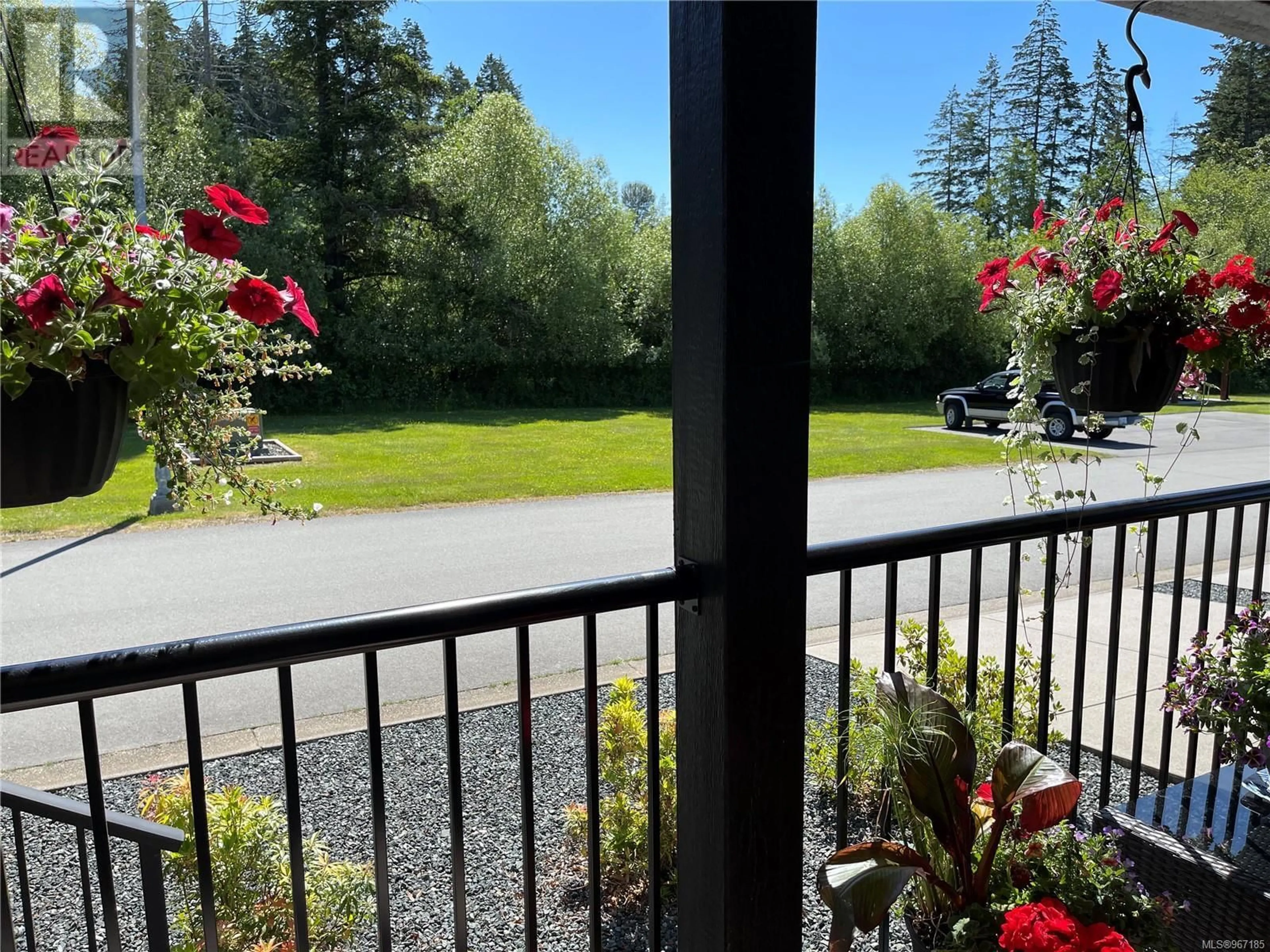 Patio for 107 5555 Grandview Rd, Port Alberni British Columbia V9Y8H5