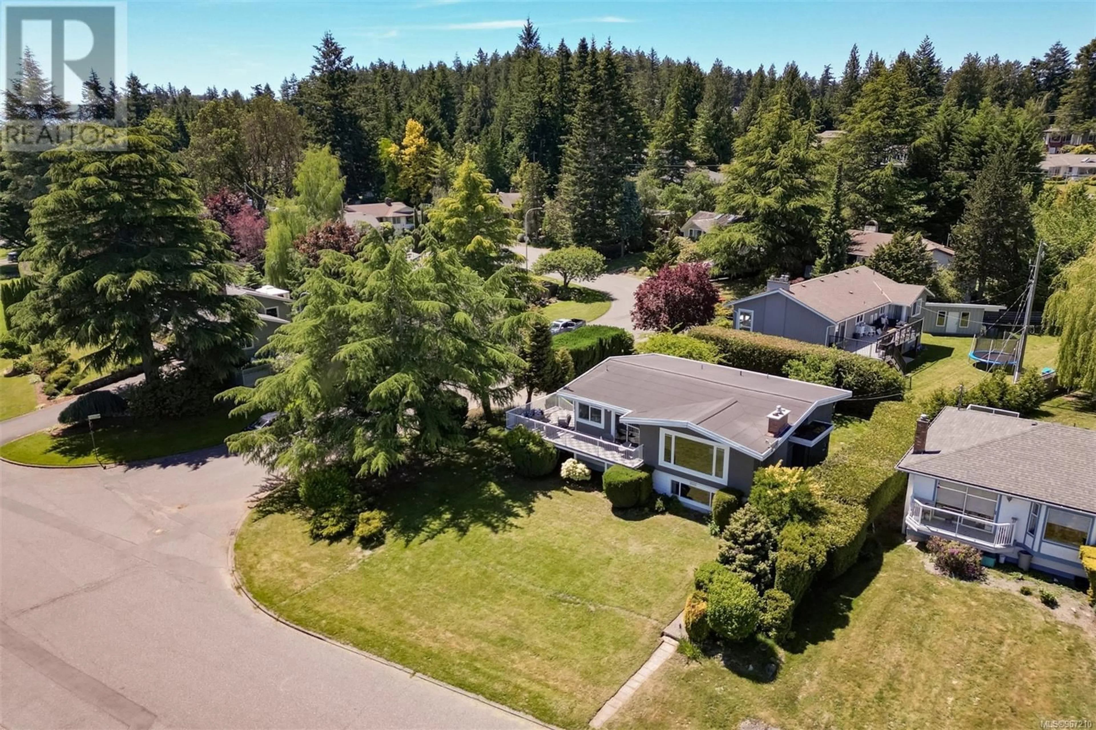 Frontside or backside of a home for 4916 Sea Ridge Dr, Saanich British Columbia V8Y2B6