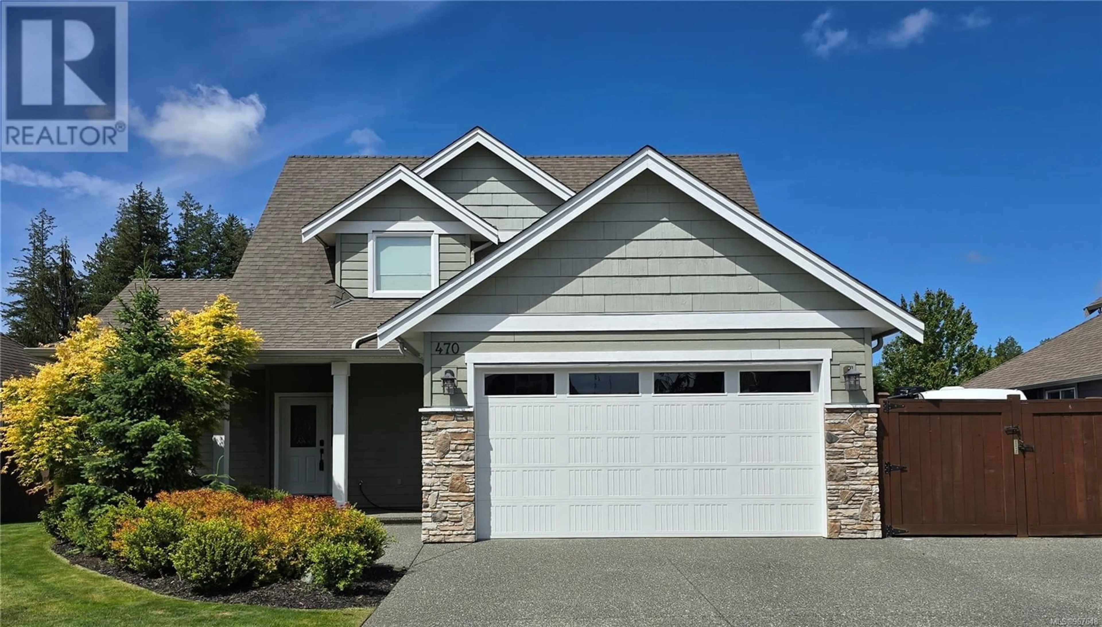 Home with vinyl exterior material for 470 Legacy Dr, Campbell River British Columbia V9W0A8