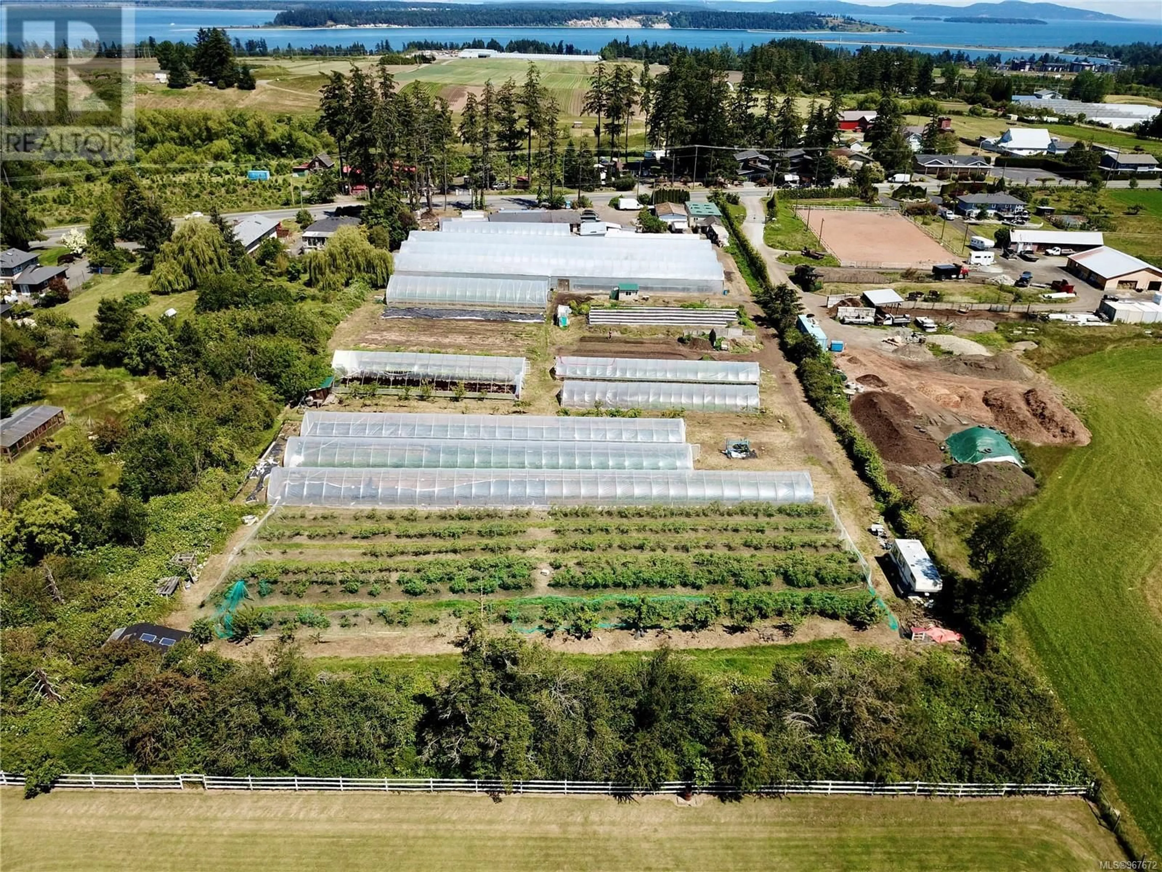 Shed for 8214 East Saanich Rd, Central Saanich British Columbia V8M1T5