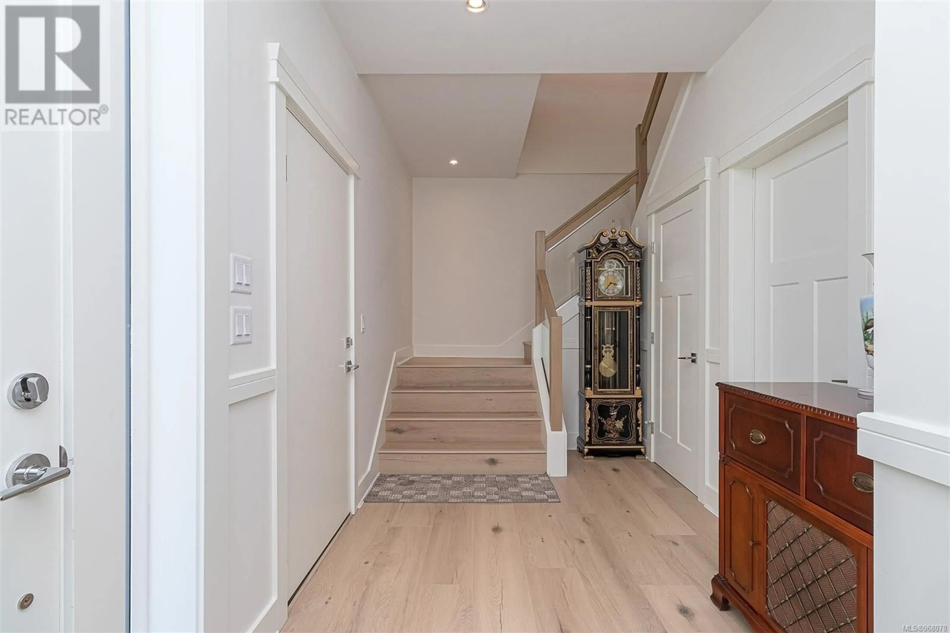 Indoor entryway for 2406 Azurite Cres, Langford British Columbia V9B0Z6