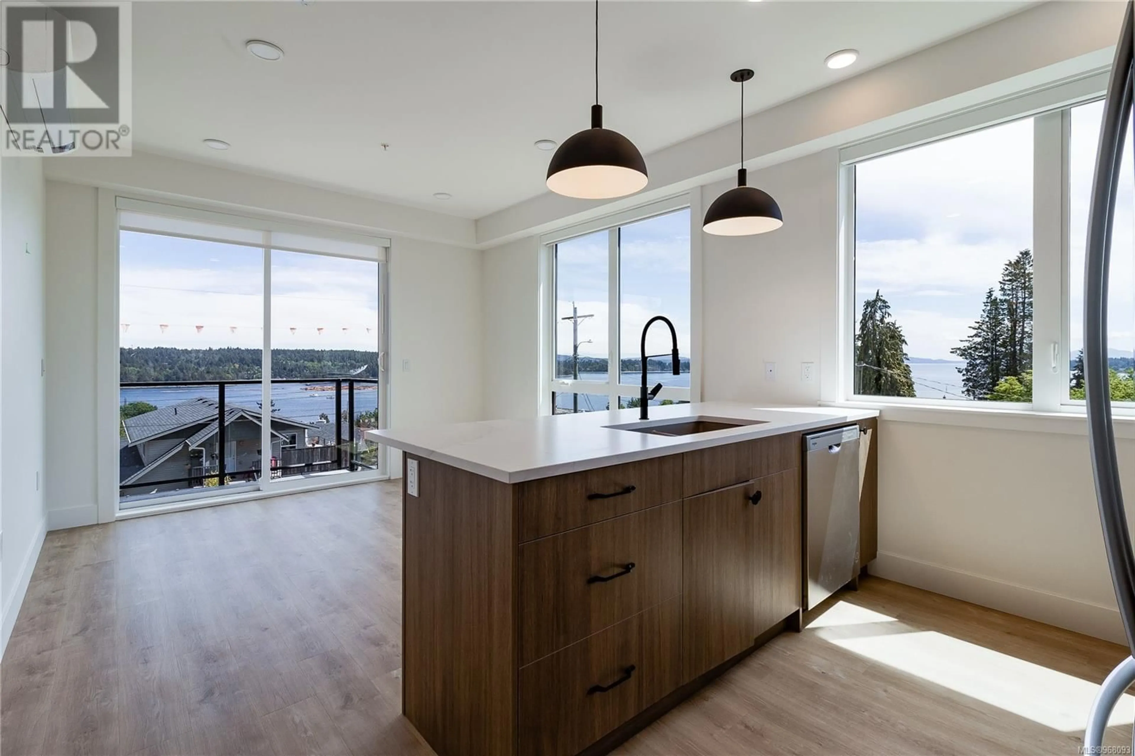 Contemporary kitchen for 104 201 Dogwood Dr, Ladysmith British Columbia V9G1S8