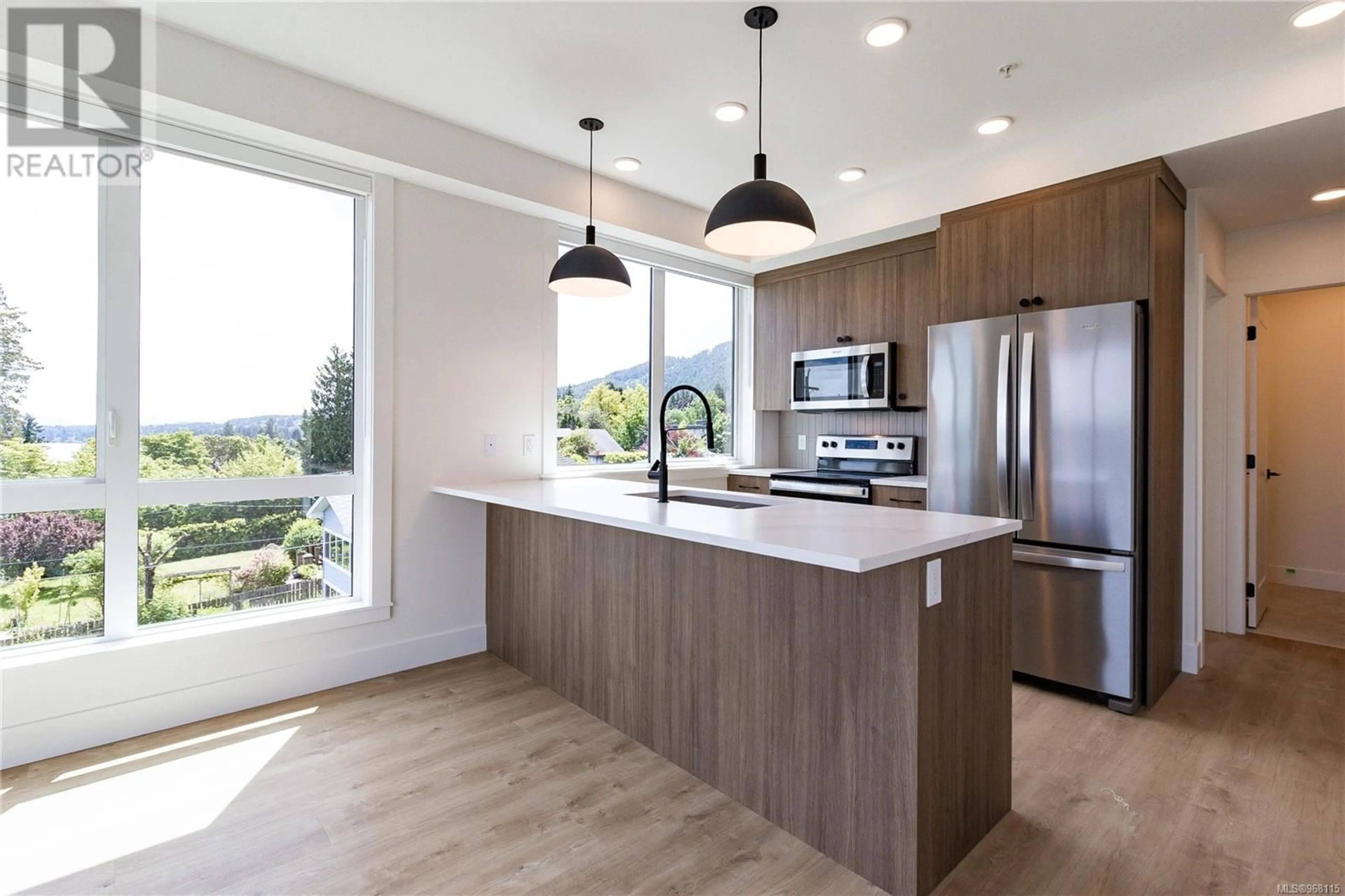 Contemporary kitchen for 204 201 Dogwood Dr, Ladysmith British Columbia V9G1S8