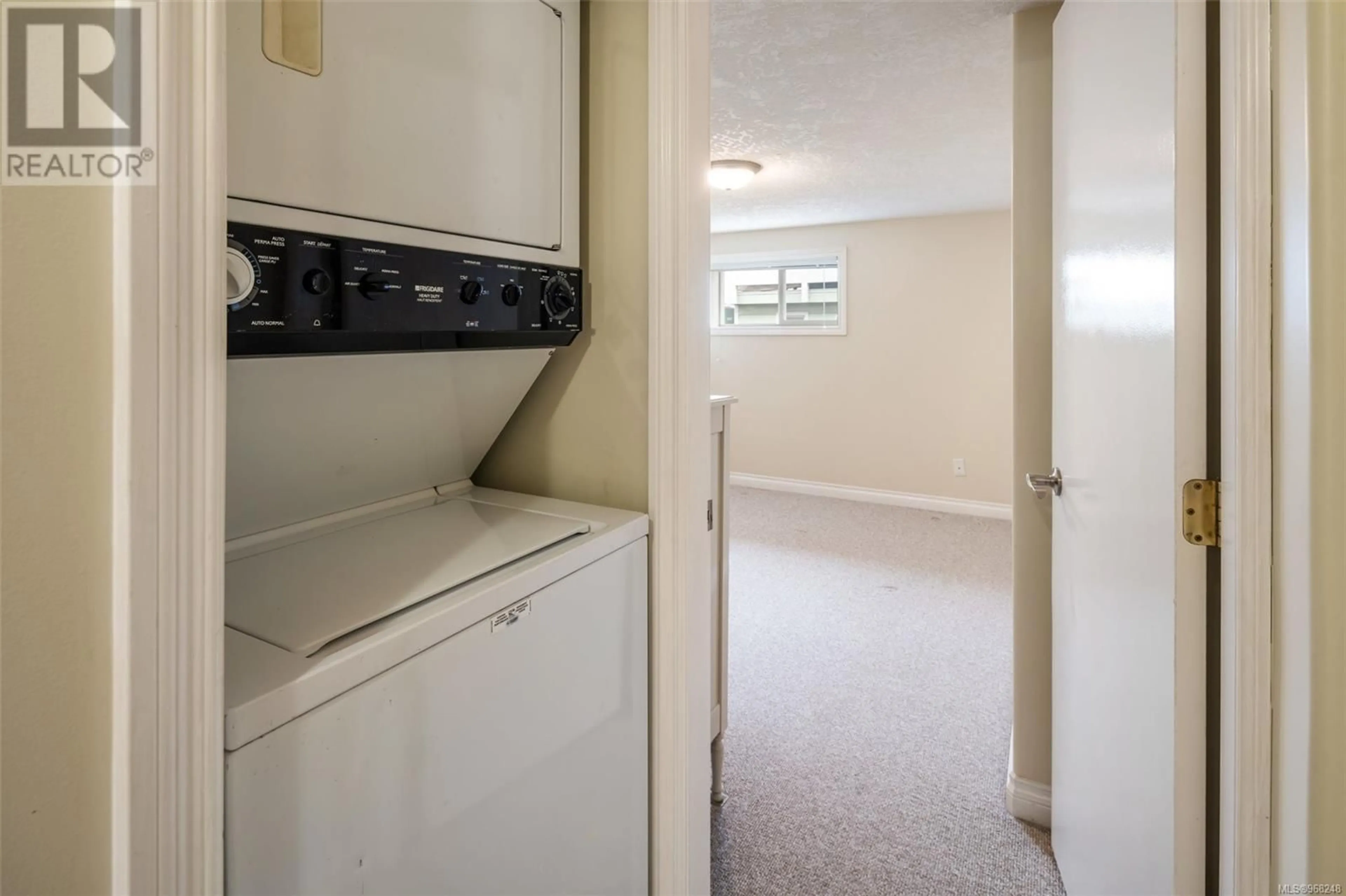 Laundry room for 1870 Kings Rd, Saanich British Columbia V8R2P3