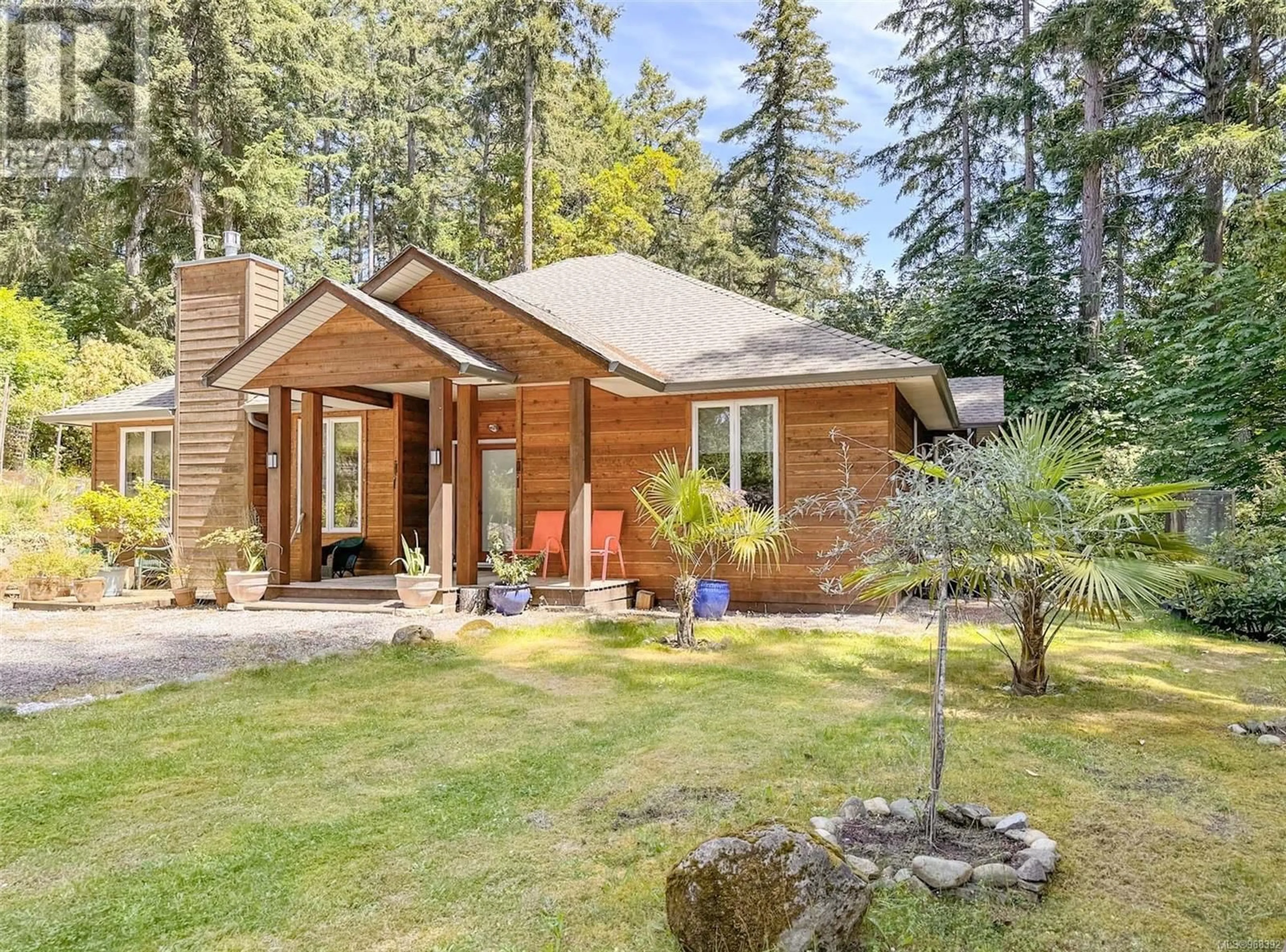 Home with brick exterior material for 2524 Tyee Dr, Gabriola Island British Columbia V0R1X7