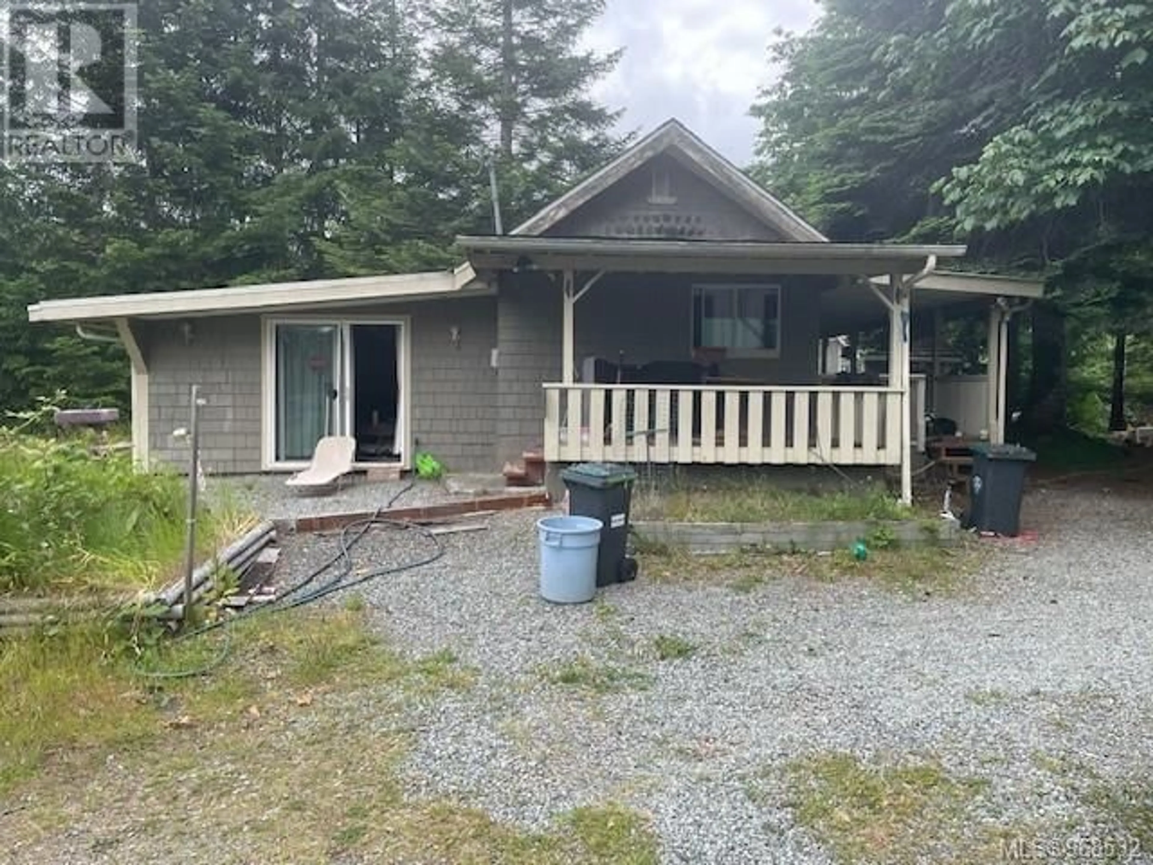 Frontside or backside of a home for 2810 Burde St, Port Alberni British Columbia V9Y1M4