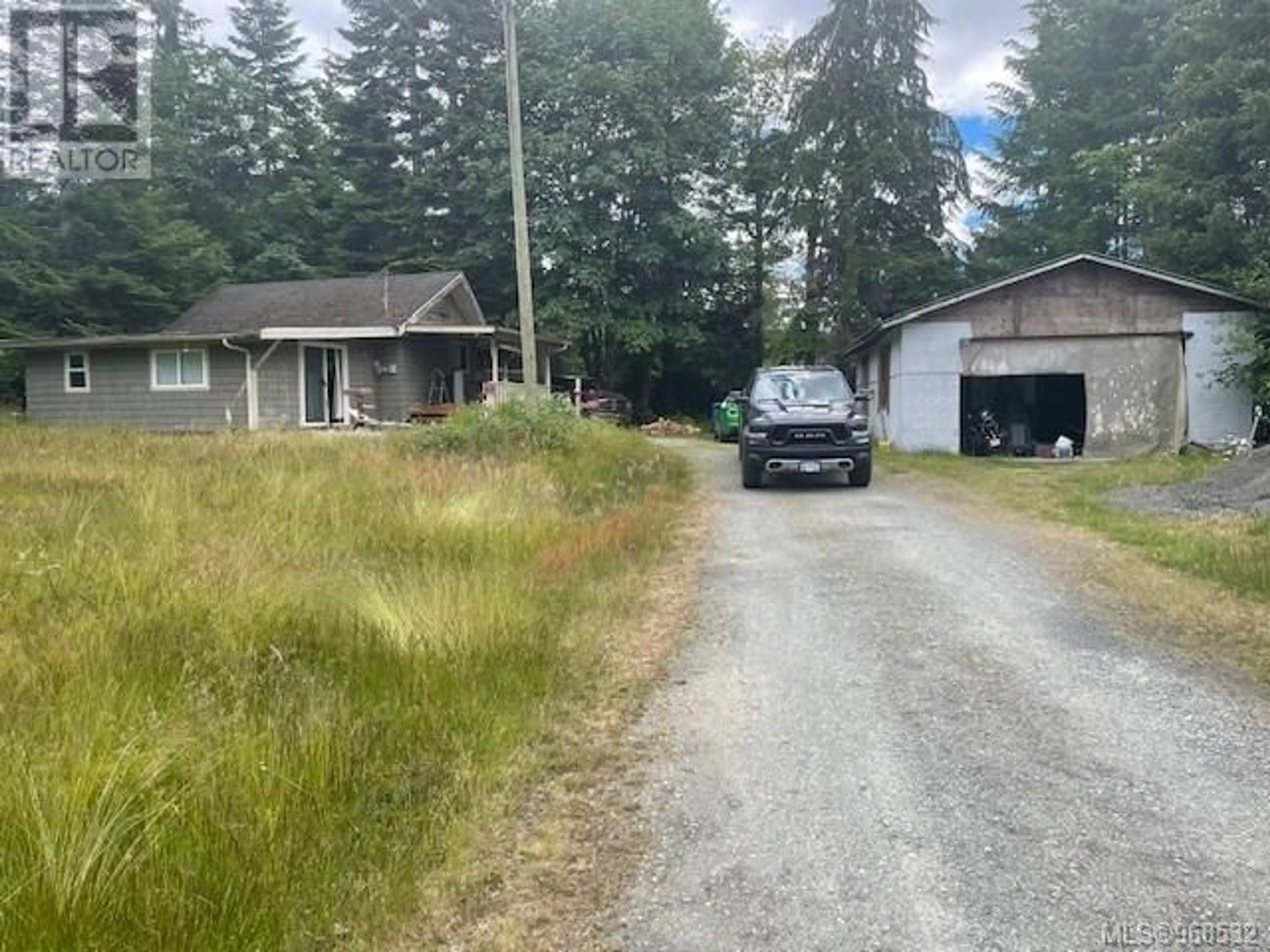 Frontside or backside of a home for 2810 Burde St, Port Alberni British Columbia V9Y1M4