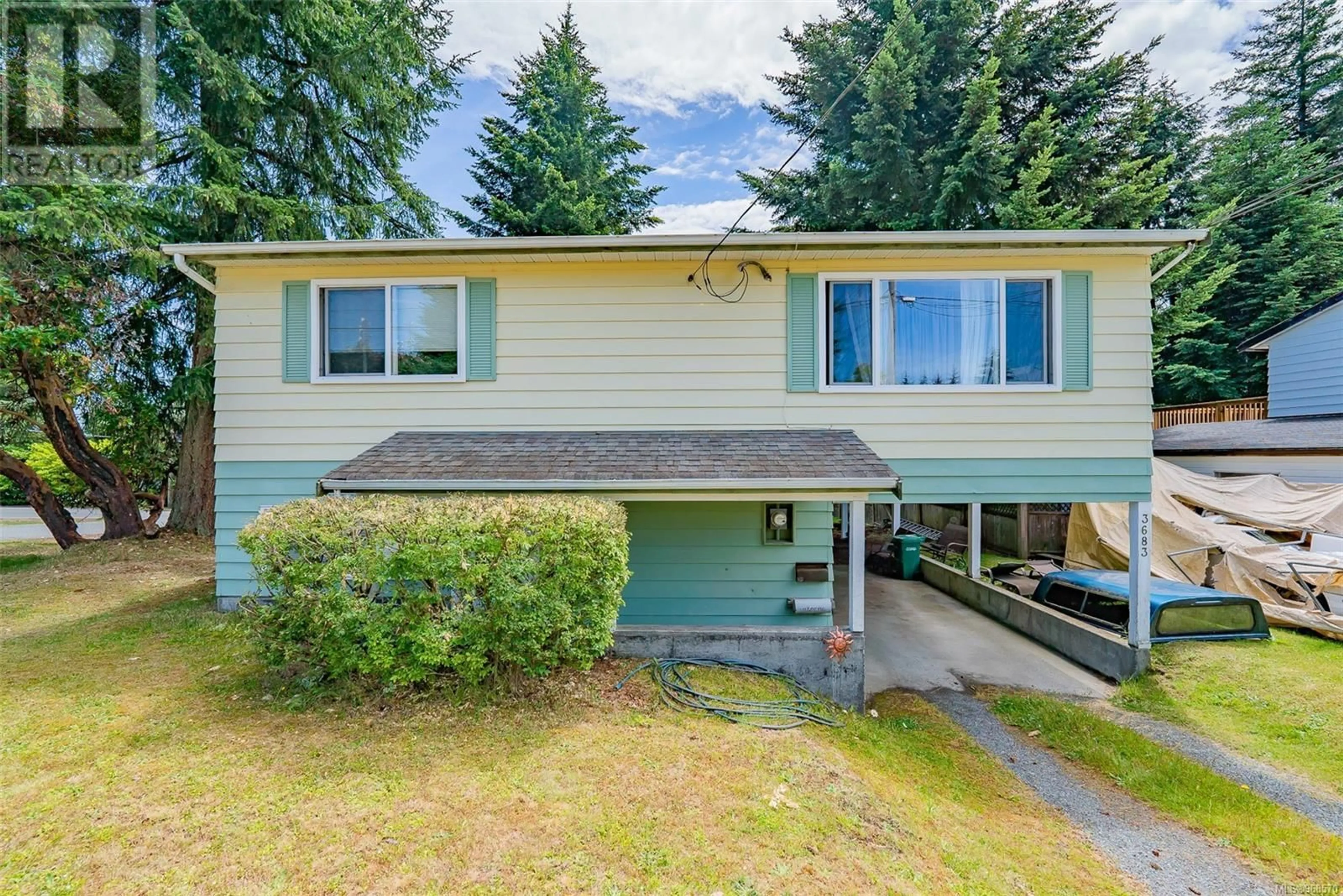 Frontside or backside of a home for 3683 Caldwell St, Nanaimo British Columbia V9T3X5