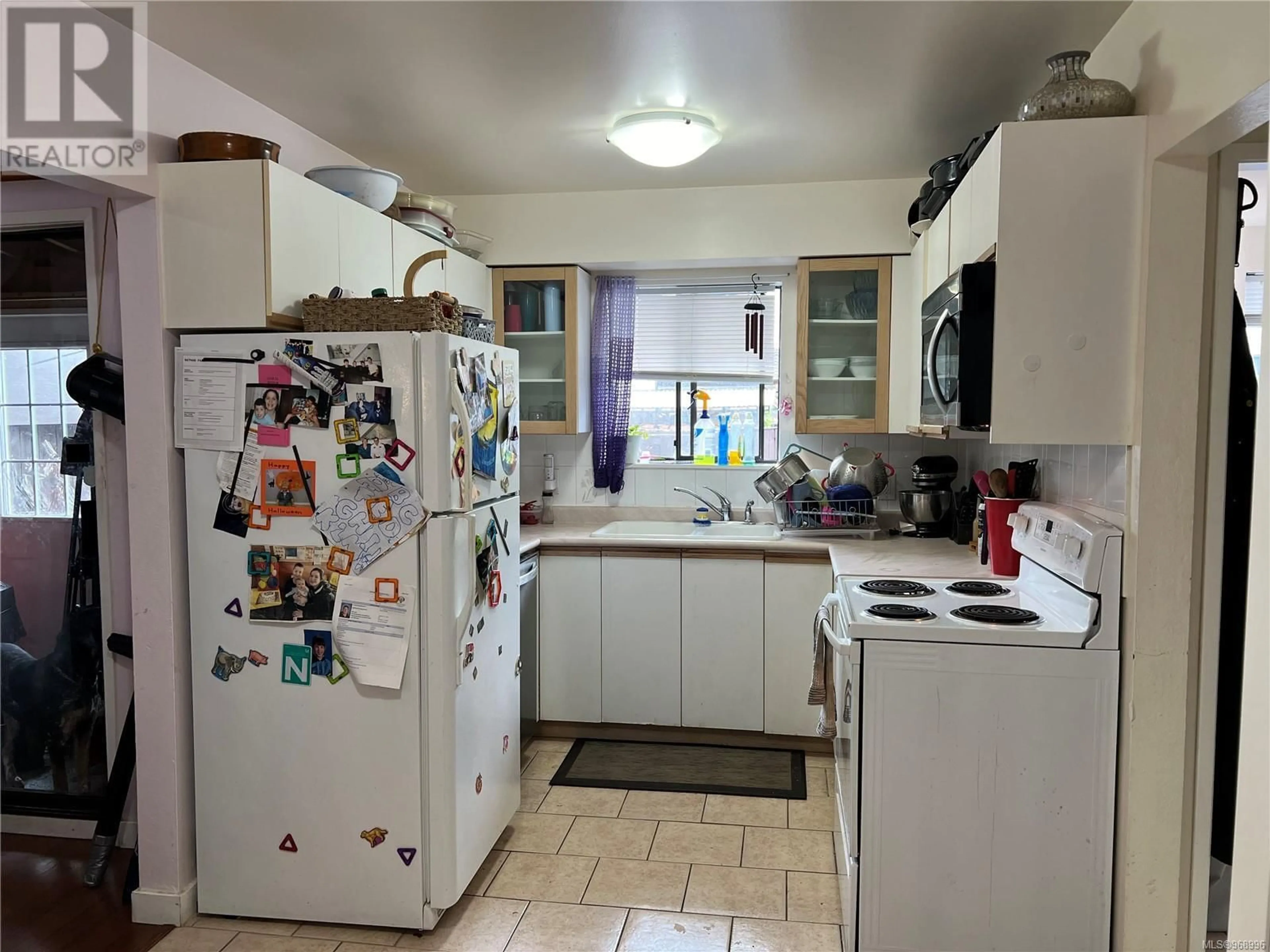 Standard kitchen, unknown for 34 - 500 MUCHALAT PLACE, Gold River British Columbia V0P1G0