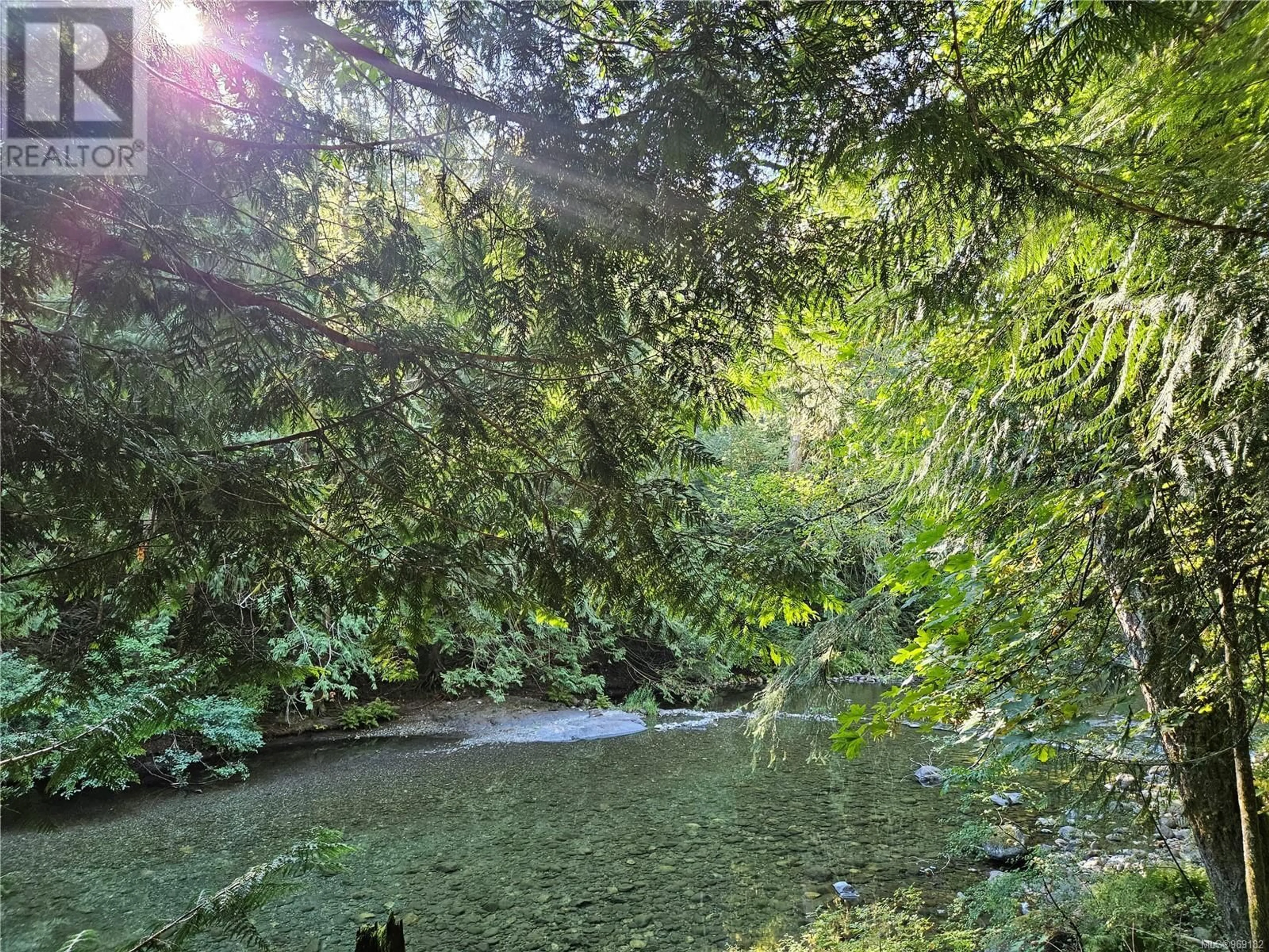 Patio, forest for 3781 Phillips Rd, Sooke British Columbia V9Z0Y3