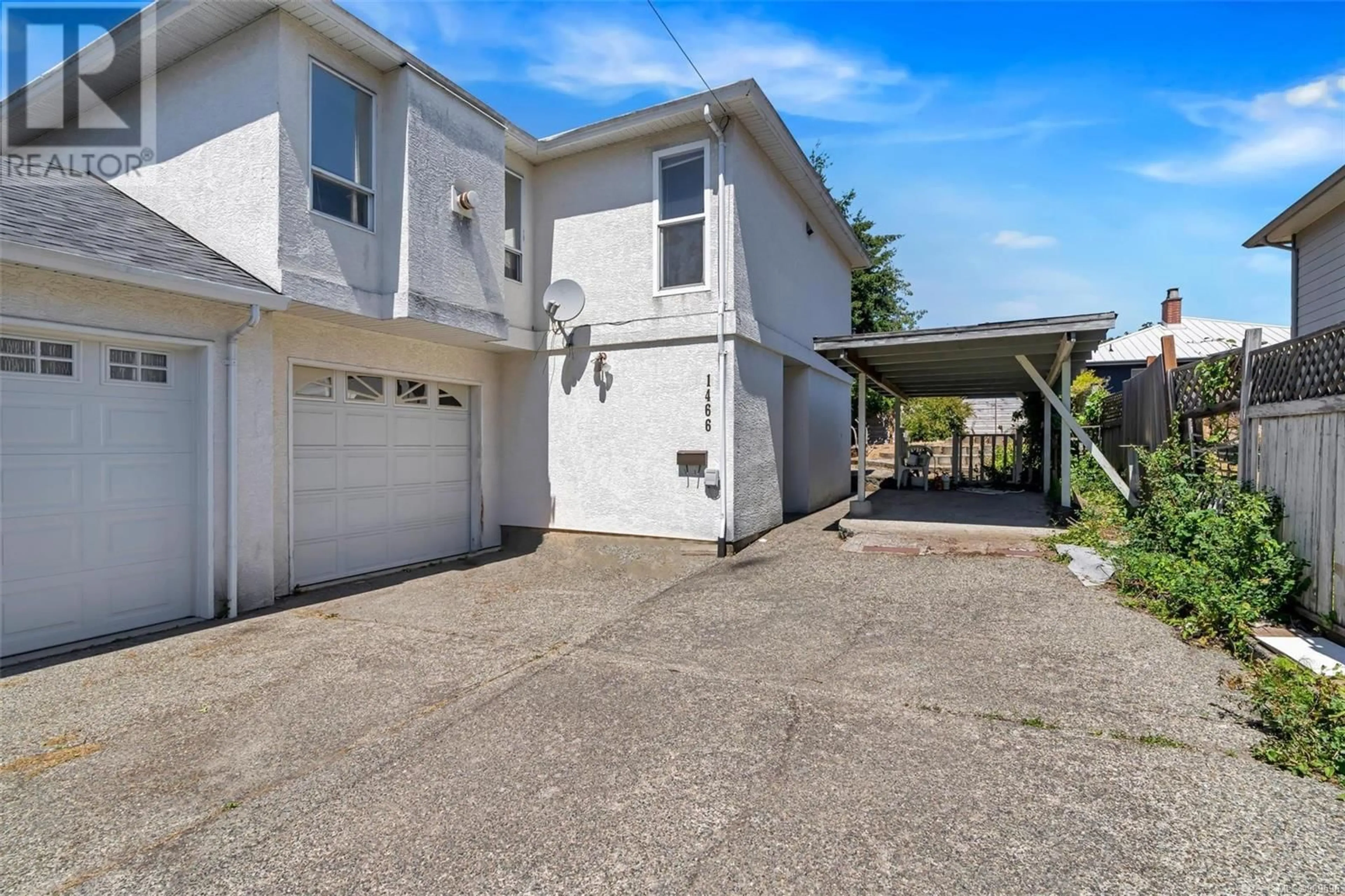 Frontside or backside of a home for 1466 Bay St, Victoria British Columbia V8R2B1