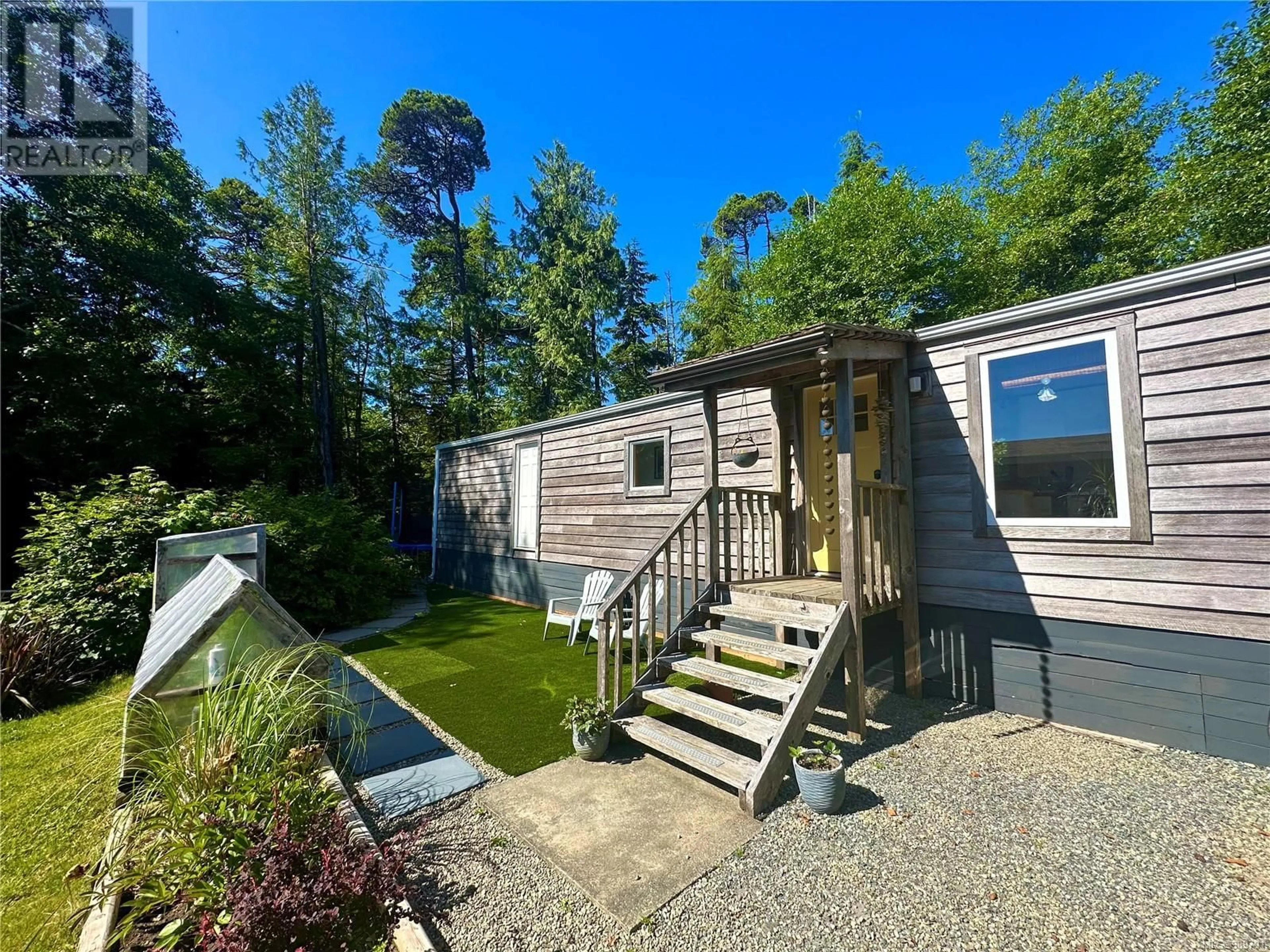 Cottage for 1958 Grey Whale Pl, Ucluelet British Columbia V0R3A0