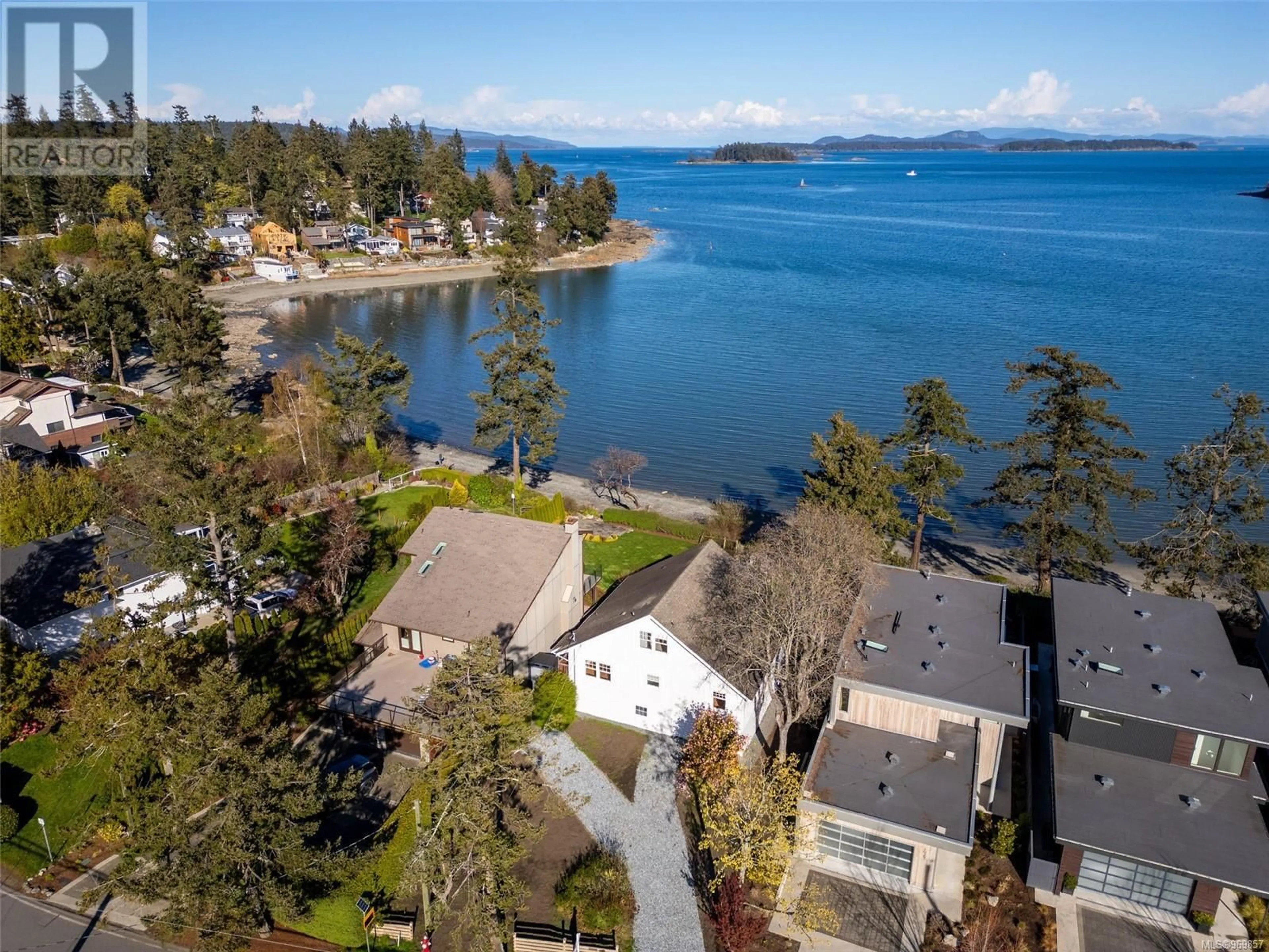 Lakeview for 10393 Allbay Rd, Sidney British Columbia V8L2N8