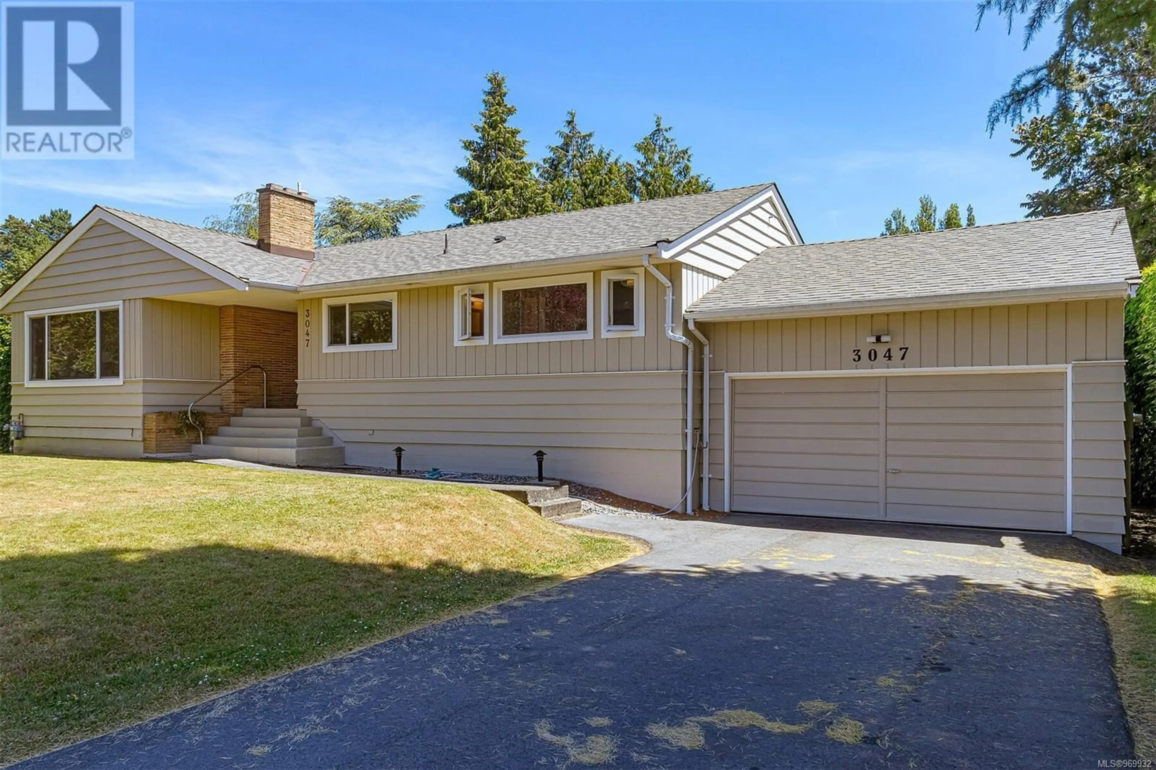 Frontside or backside of a home for 3047 Devon Rd, Oak Bay British Columbia V8R6C8