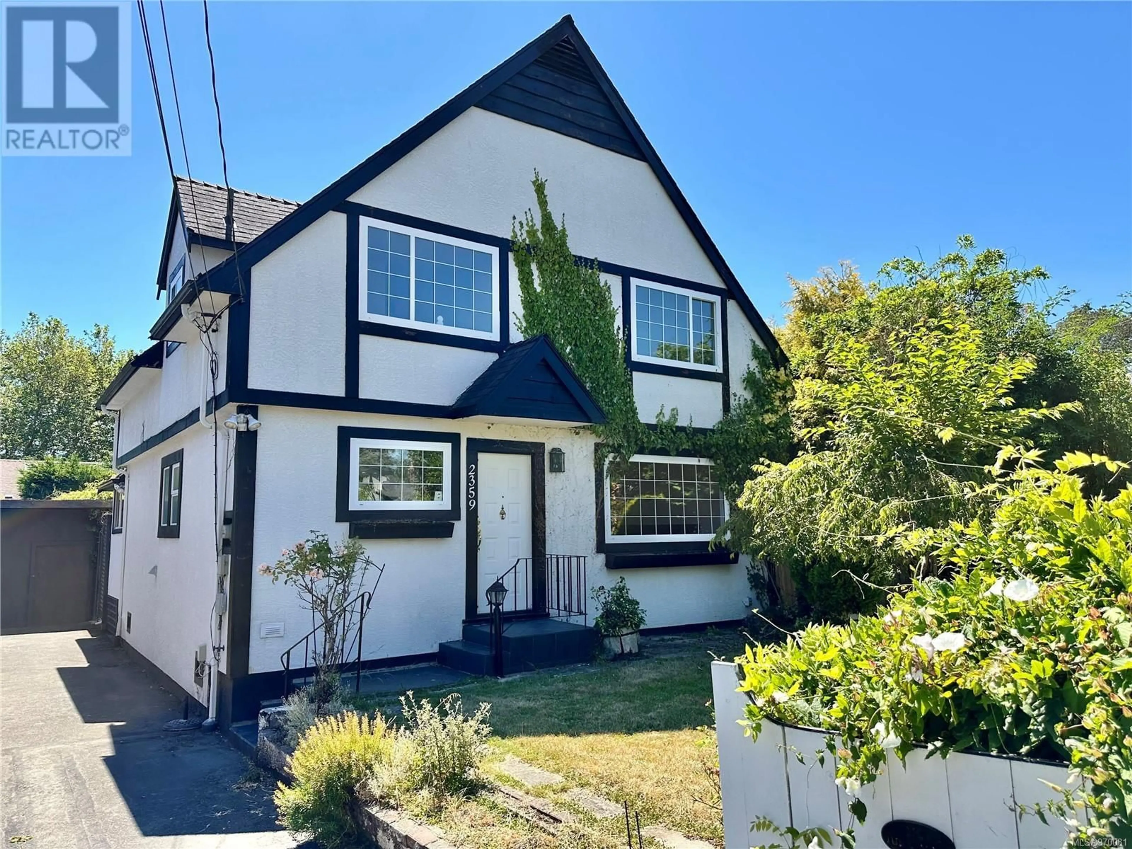 Frontside or backside of a home for 2359 Cookman St, Oak Bay British Columbia V8S2X3