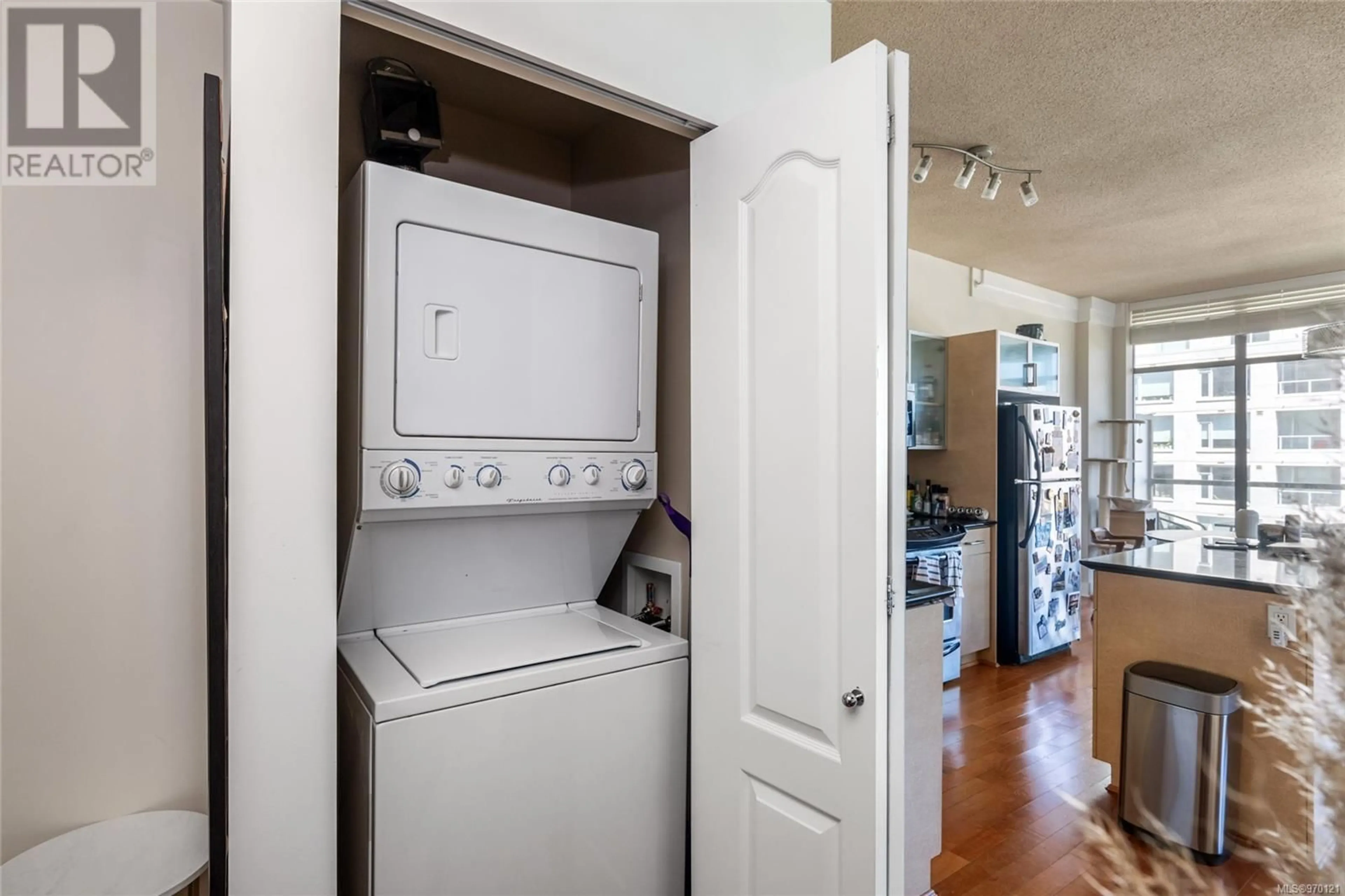 Washer and dryer for 409 845 Yates St, Victoria British Columbia V8W4A3