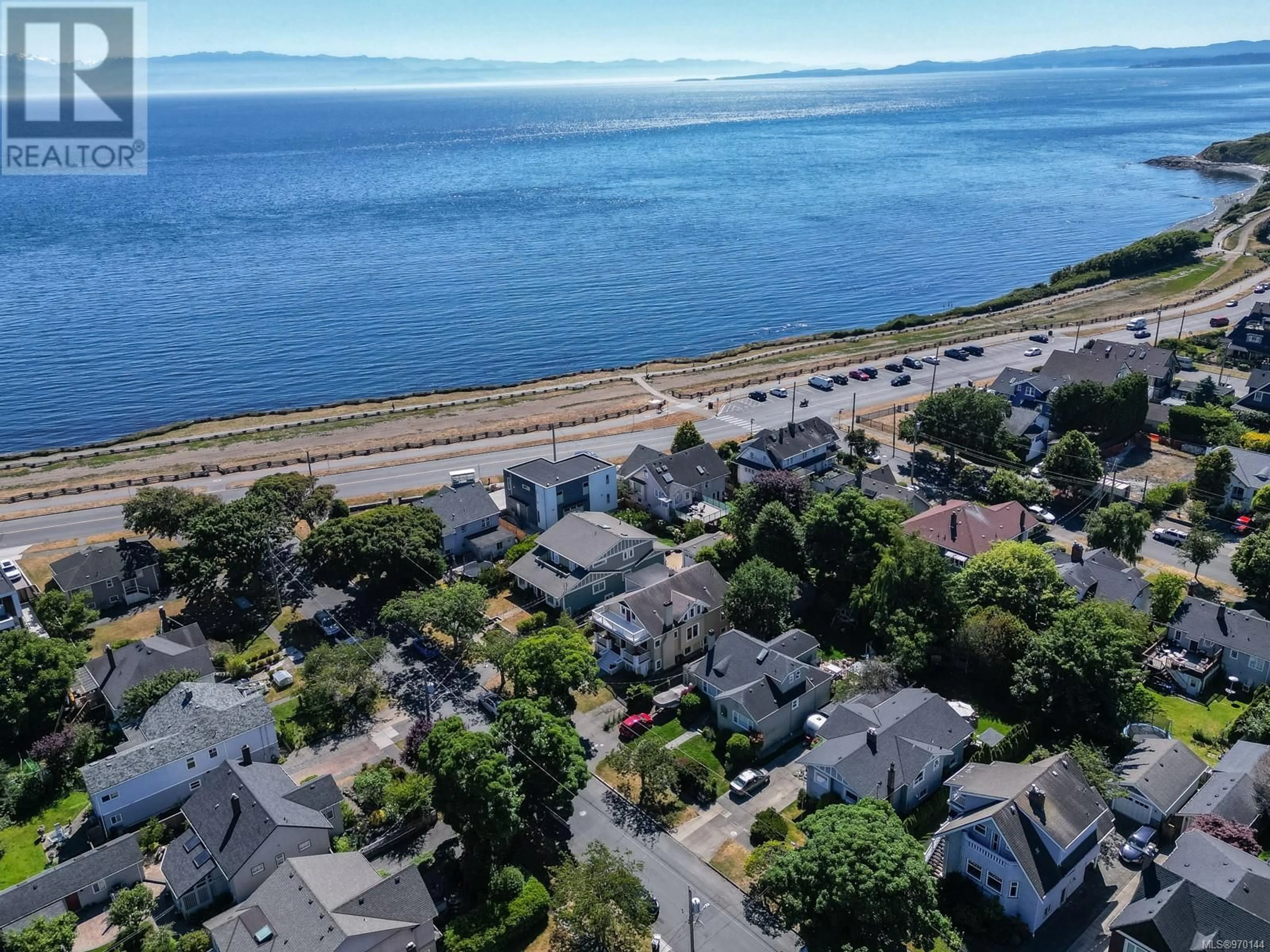 Lakeview for 18 Wellington Ave, Victoria British Columbia V8V4H6