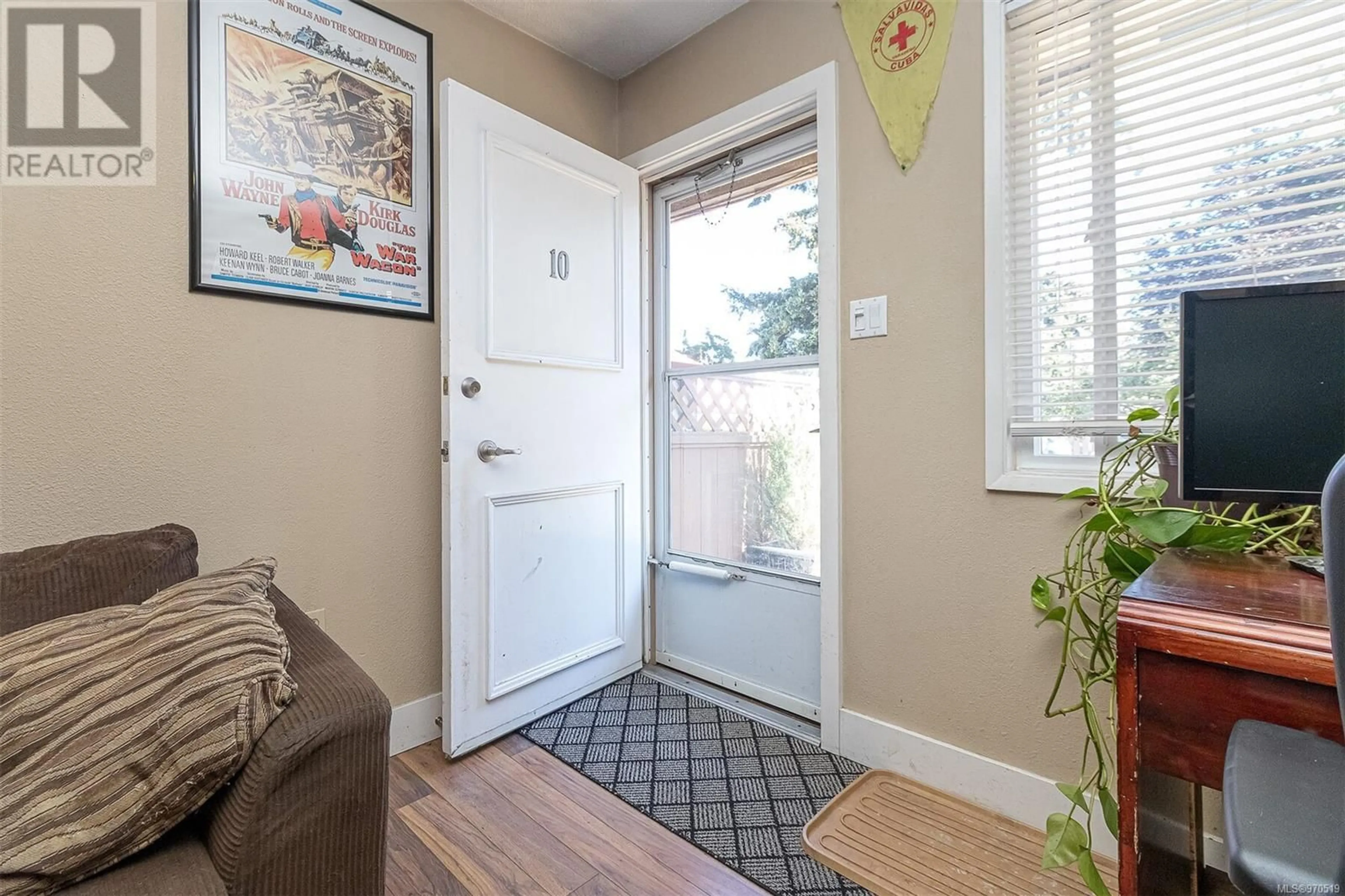Indoor entryway for 10 974 Dunford Ave, Langford British Columbia V9B2S3
